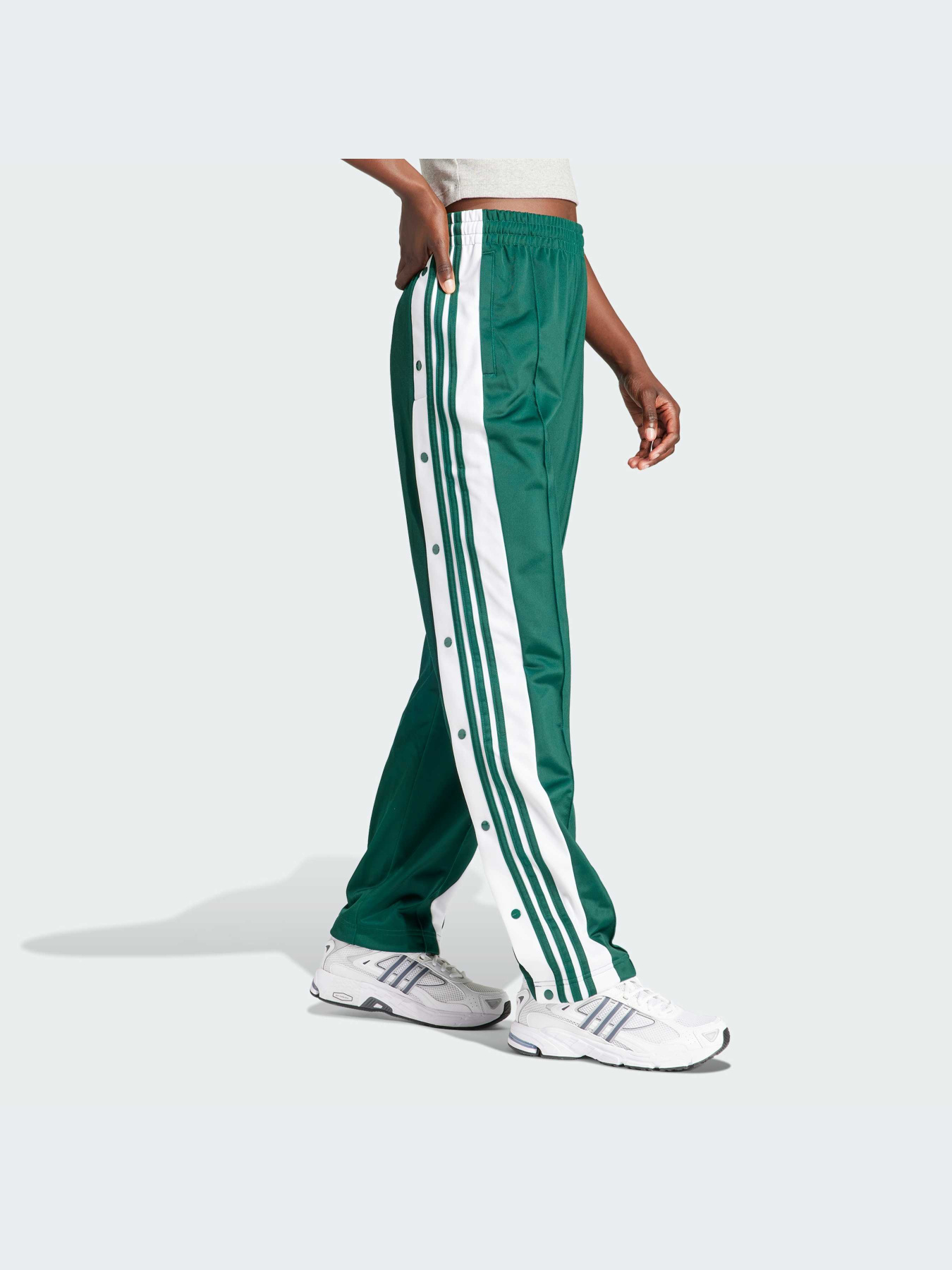 Повсякденні штани Adidas Adicolor модель IP0623 Фото