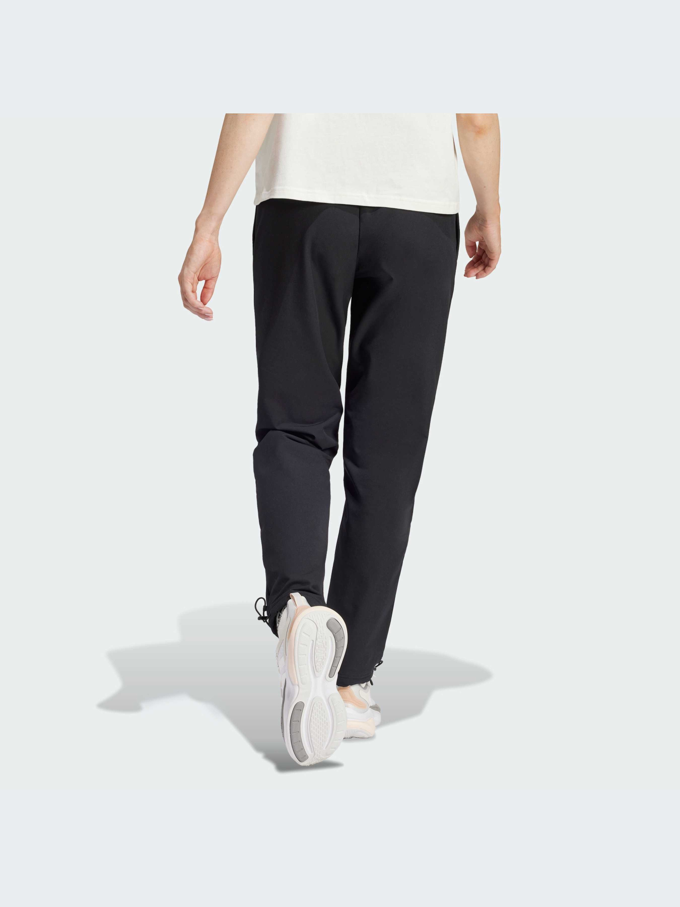 Штани повсякденні Adidas модель IT8814 Фото