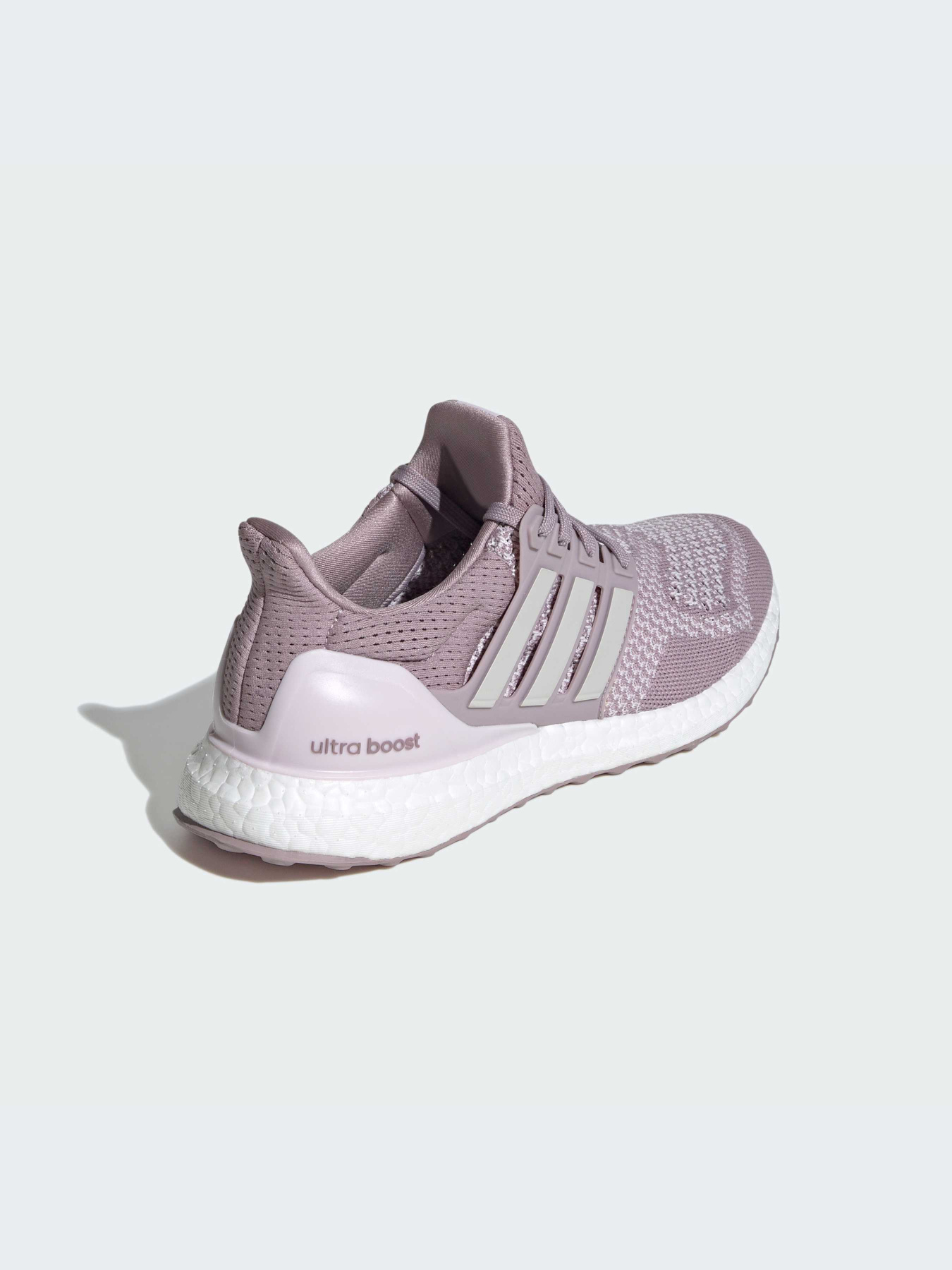 Кроссовки повседневные Adidas Ultraboost модель ID5880 Фото