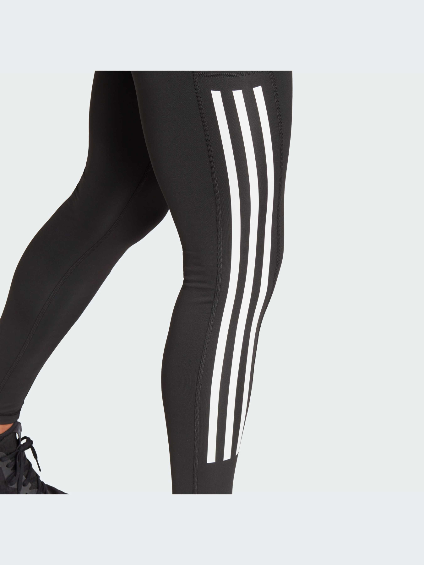Спортивні леггінси Adidas 3 Stripes модель IT9105 Фото