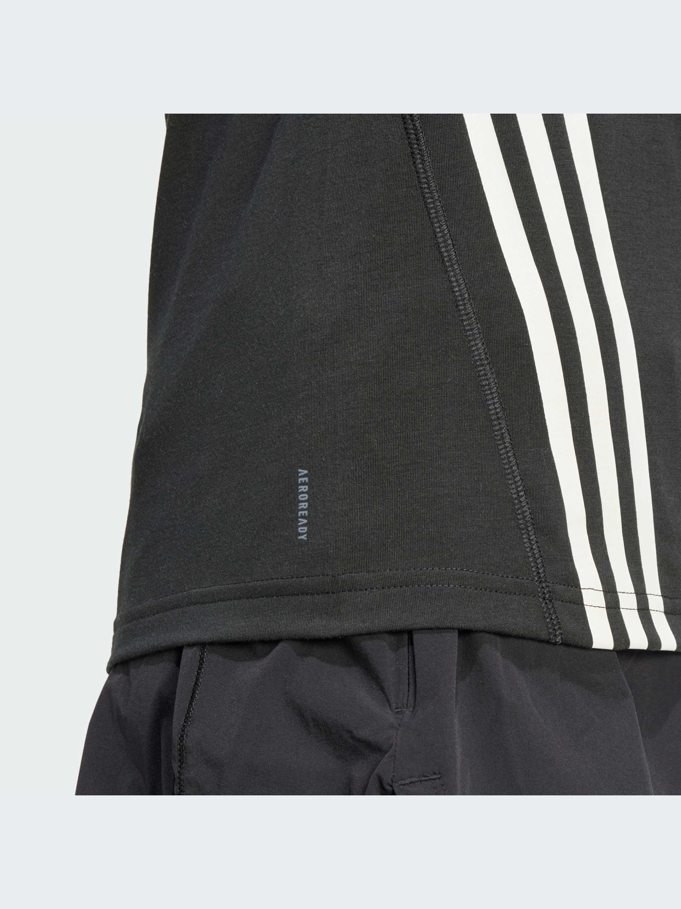 Футболка спортивная Adidas 3 Stripes модель IW8783 Фото