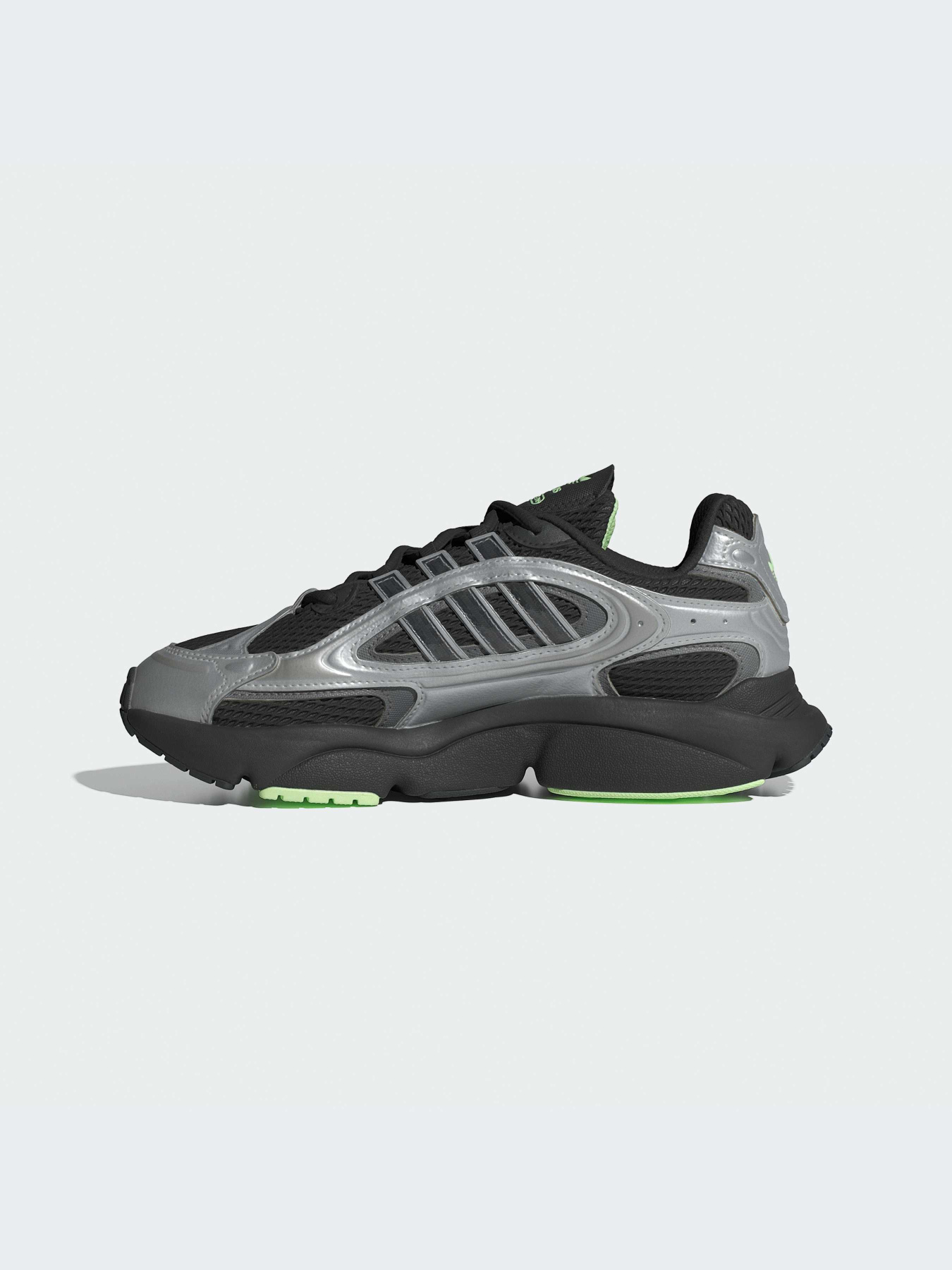 Кроссовки Adidas Ozweego модель IE5842-KZ Фото