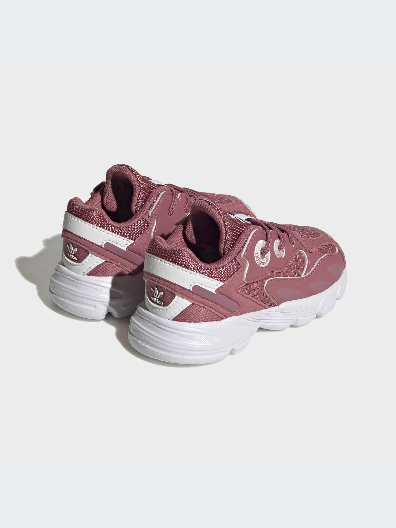 Кросівки Adidas модель HQ1552 Фото