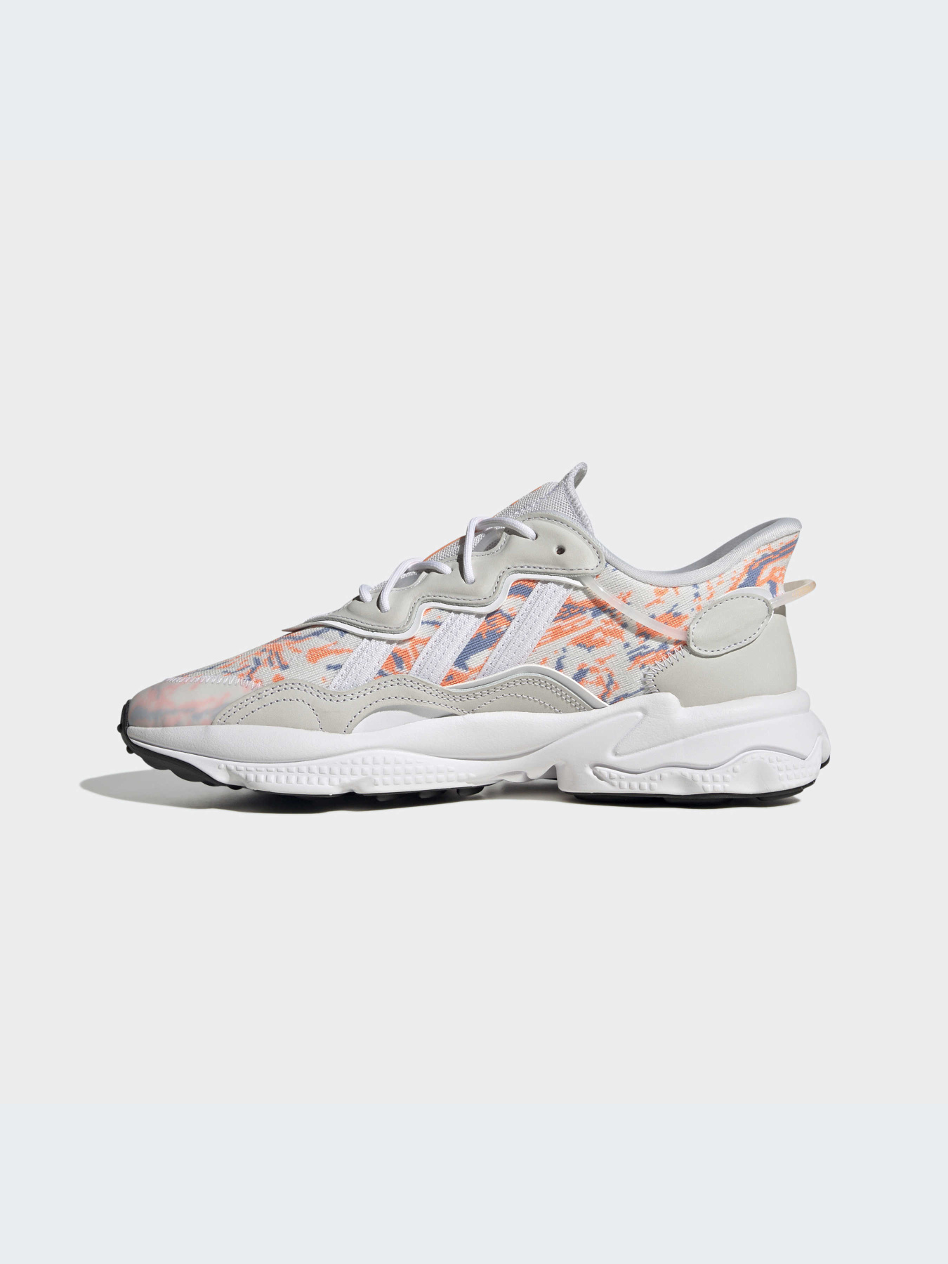 Кроссовки повседневные Adidas Ozweego модель HP6380 Фото