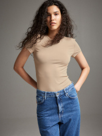 Футболка H&M модель 71656 Футболка H&M модель 71656 Фото