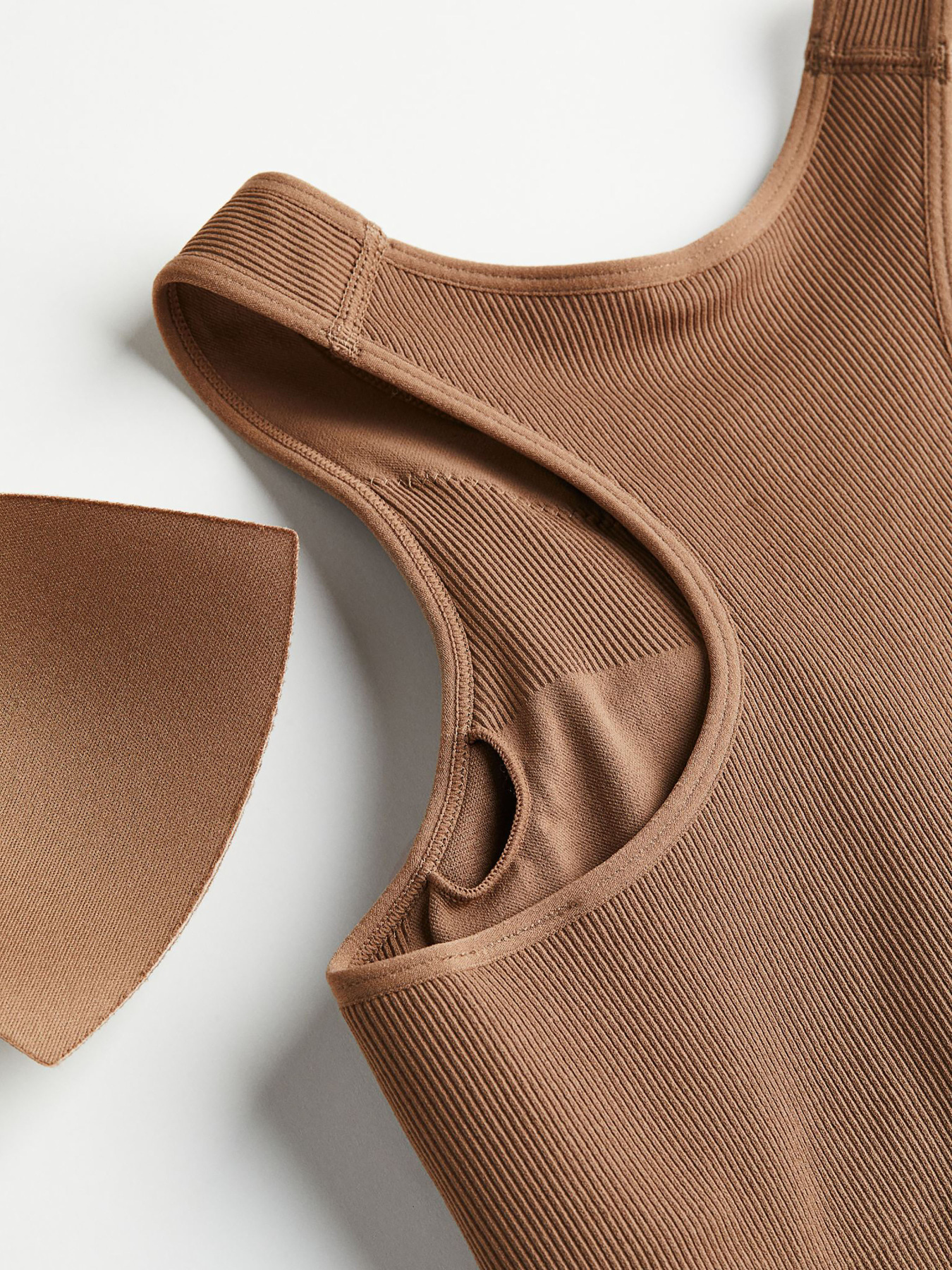 Топ спортивный H&M модель 71043 Фото