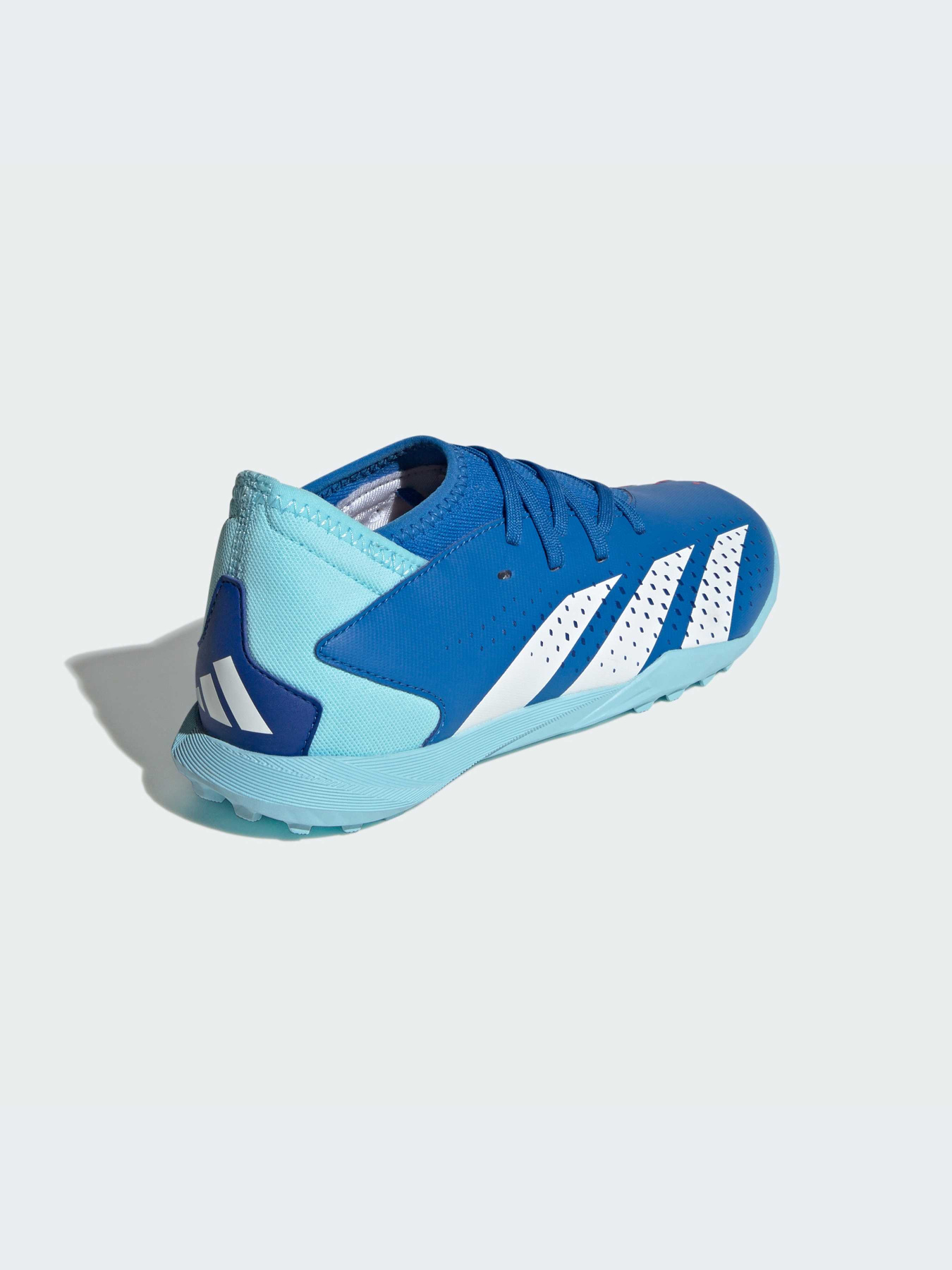 Кроссовки Adidas Predator модель IE9452-KZ Фото