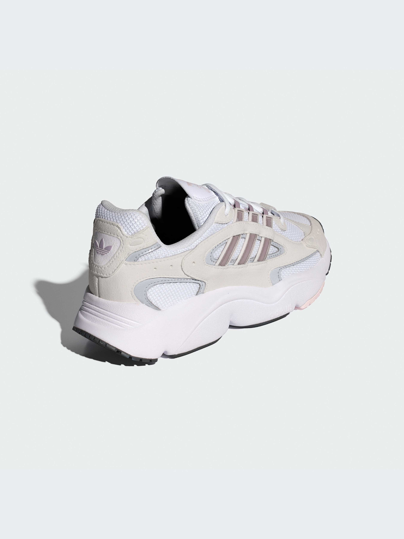 Кроссовки повседневные Adidas Ozweego модель IF6551 Фото