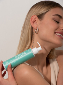 Гідрофільна олія для обличчя з саліциловою кислотою для жирної та комбінованої шкіри MARIE FRESH Cosmetics модель coos-1-100 Фото