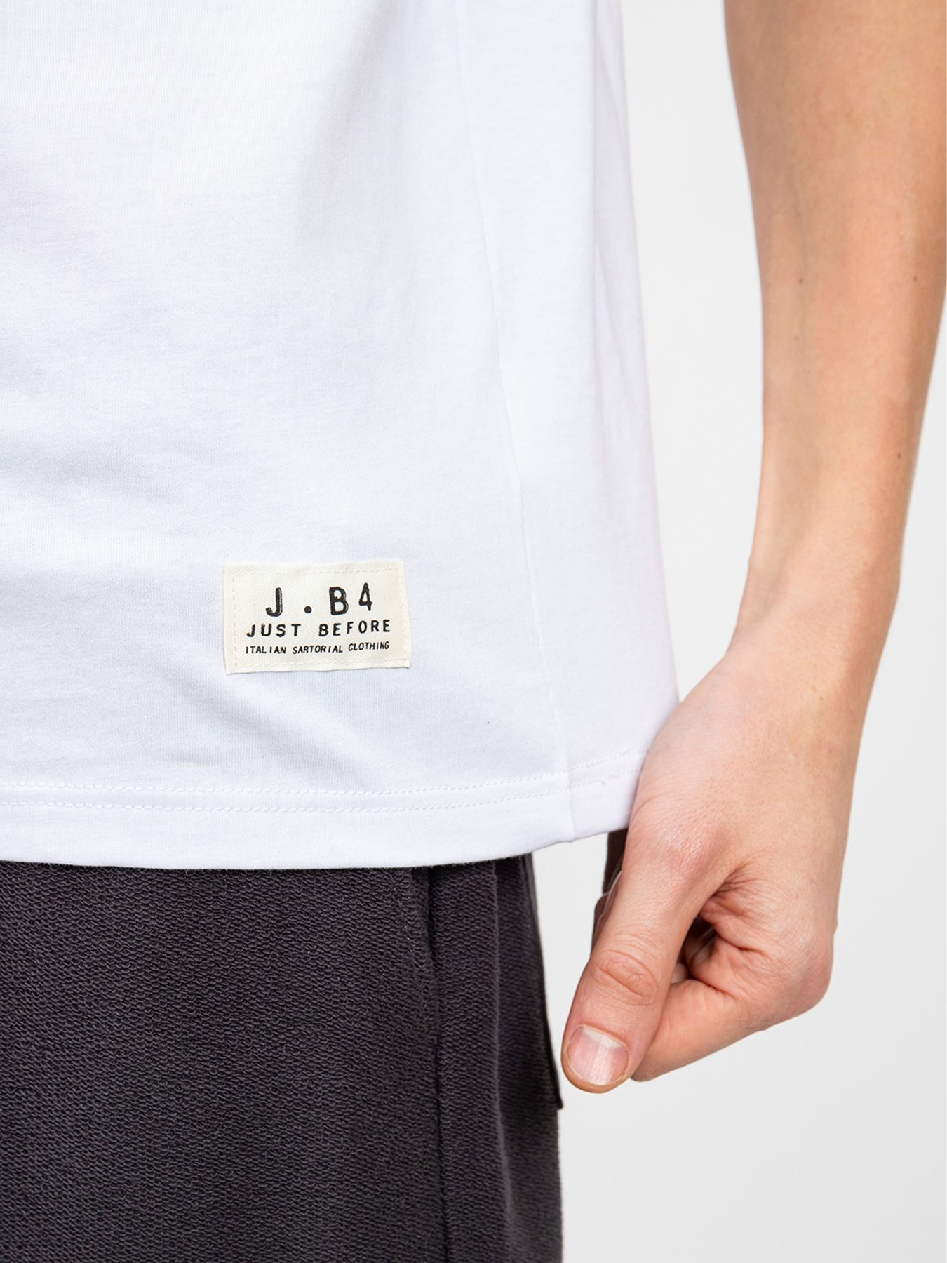 Футболка J.B4 (Just Before) модель 7MF0601 Фото
