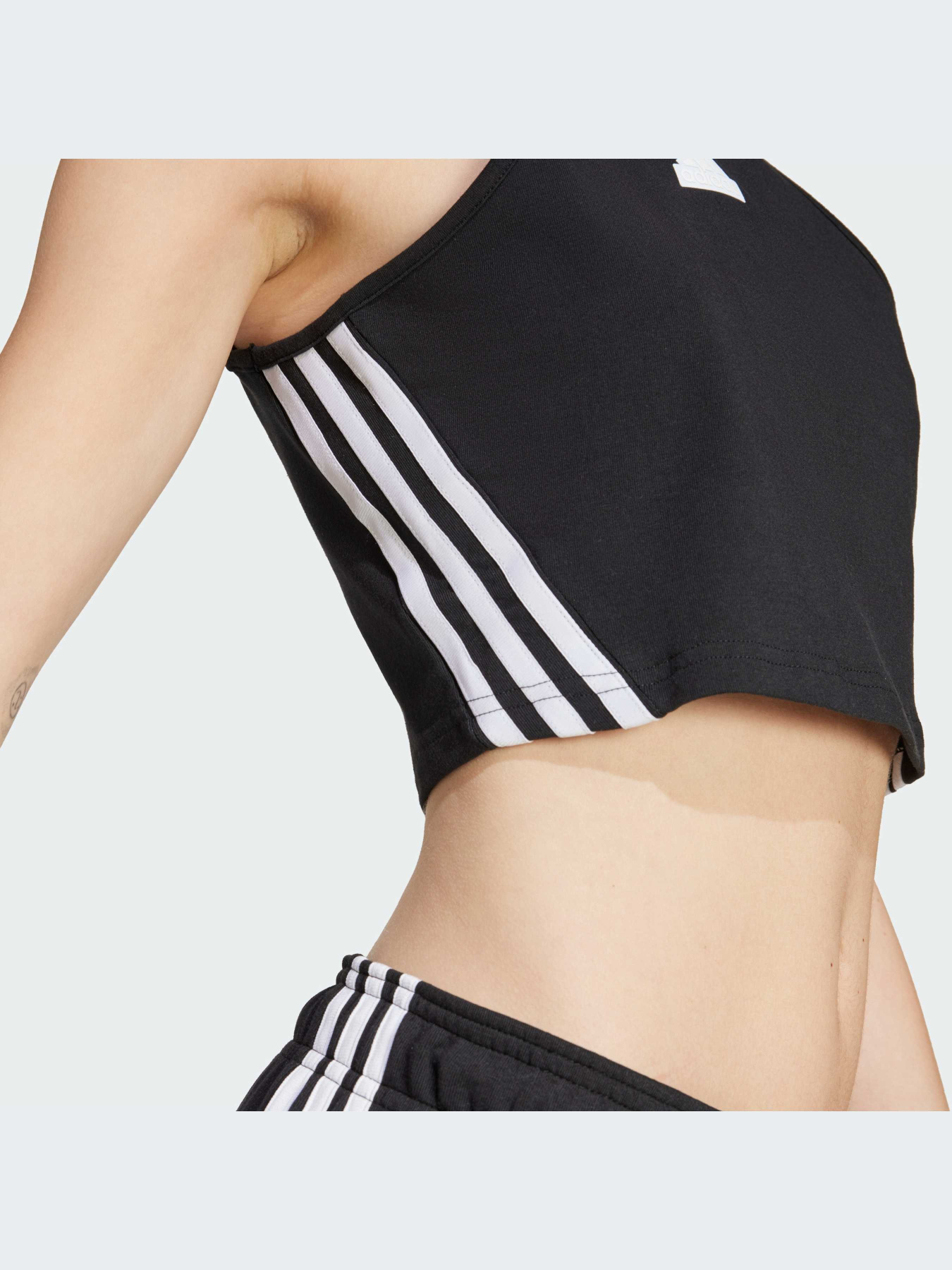 Топ Adidas 3 Stripes модель IP1572 Фото