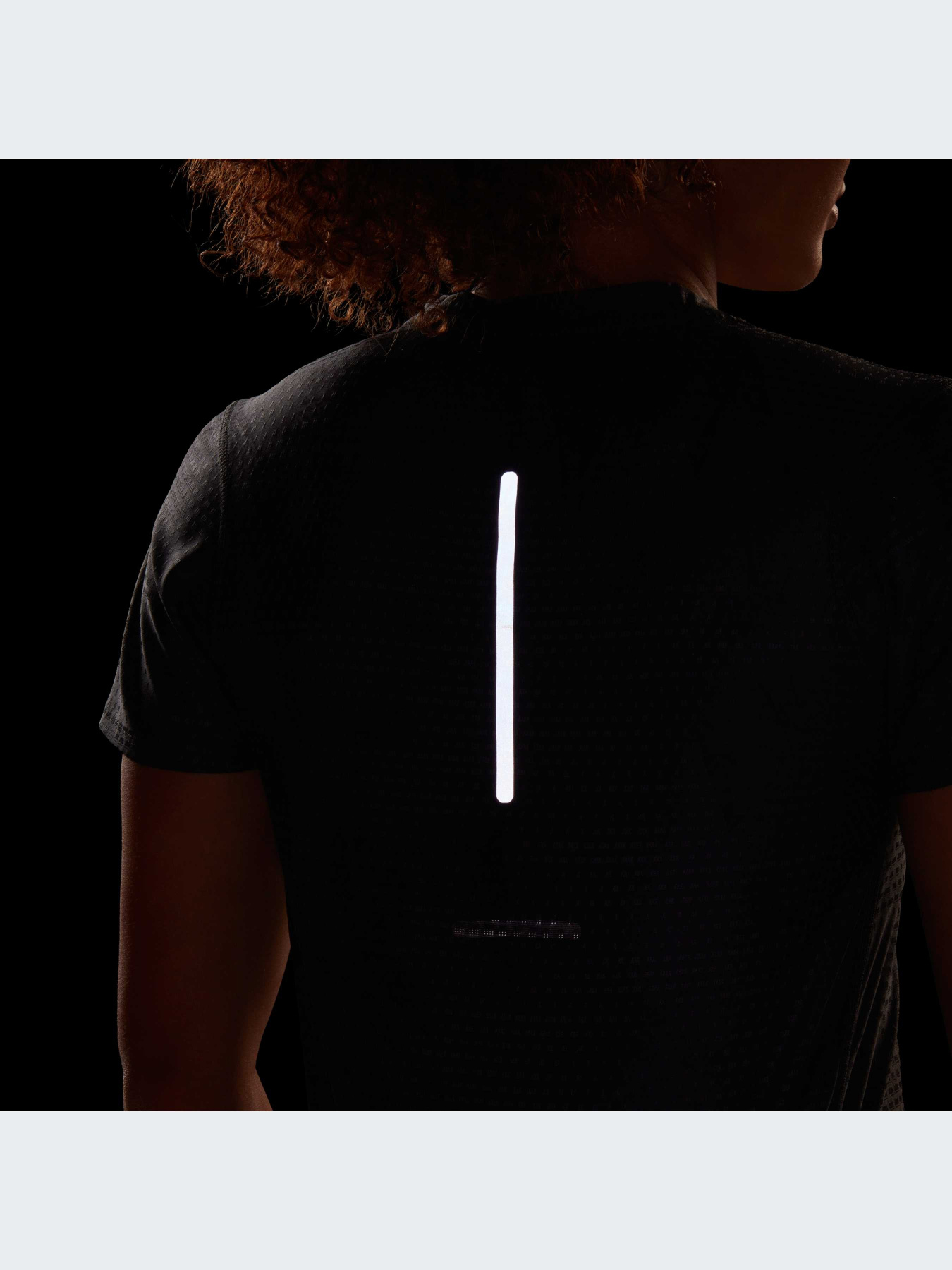 Футболка спортивная Adidas модель IN0630 Фото