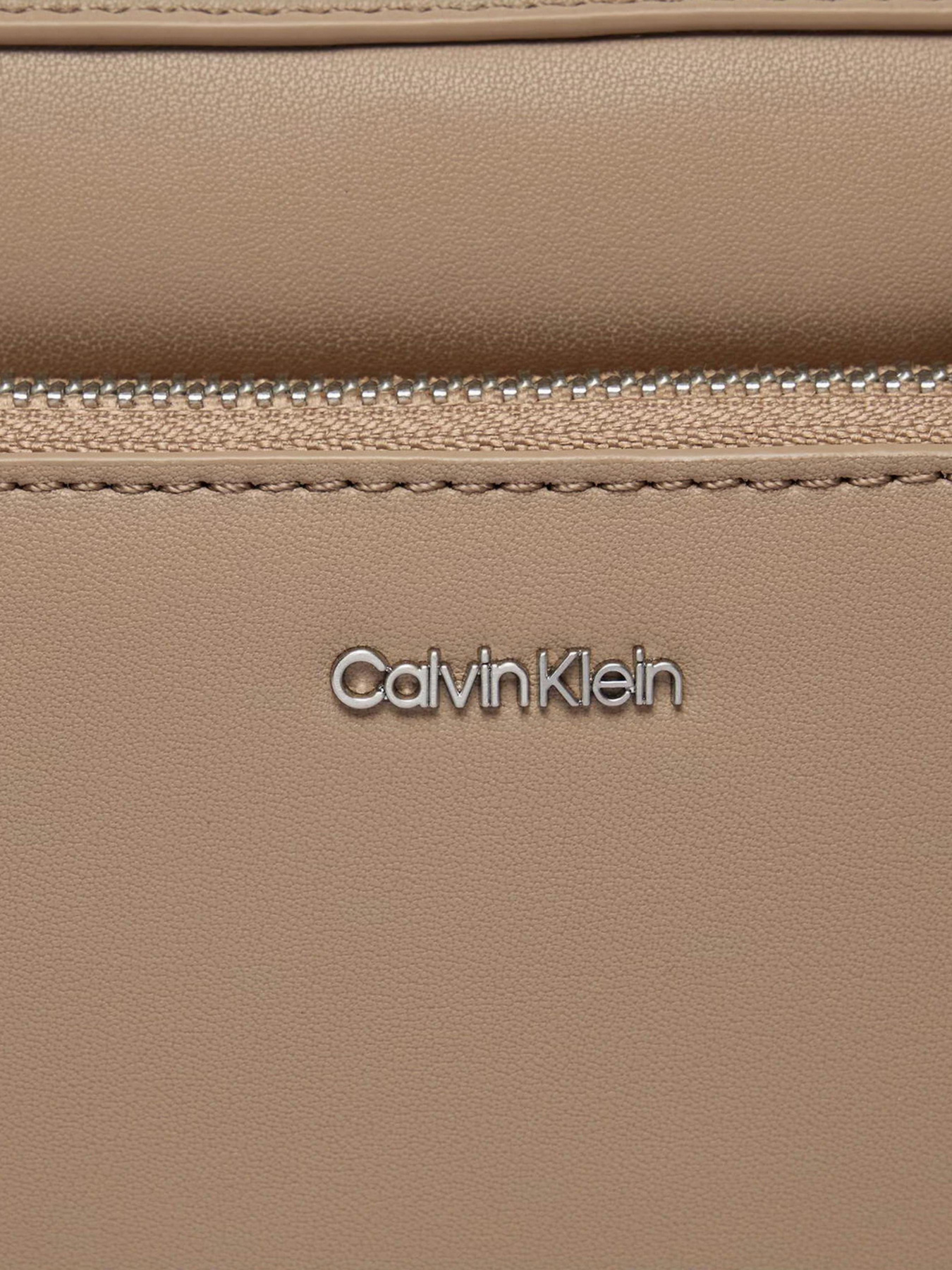 Сумки Calvin Klein модель K60K608410-PFA Фото