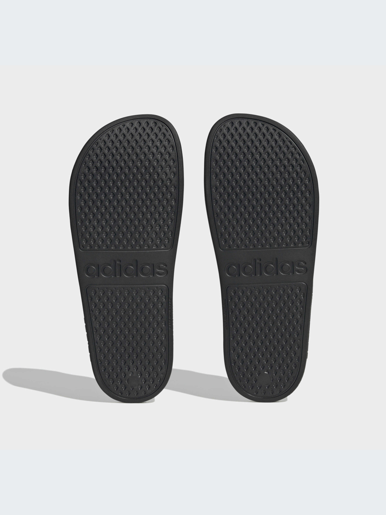 Шлёпанцы Adidas Adilette модель IF7371-KZ Фото