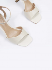 Respect модель IS56-141110 Фото