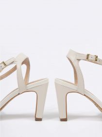 Respect модель IS56-141110 Фото