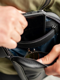 Мессенджер Without модель 8015529 Мессенджер Without модель 8015529 Фото