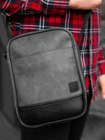 Мессенджер Without модель 8015529 Мессенджер Without модель 8015529 Фото