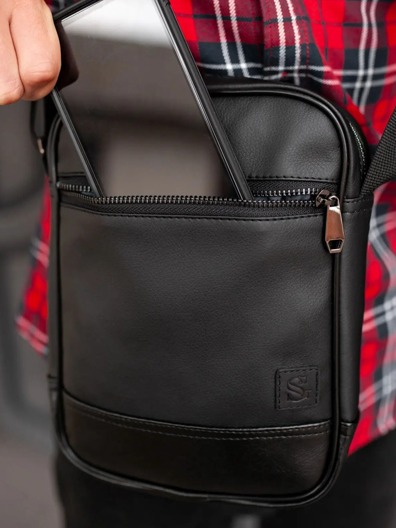 Мессенджер Without модель 8015535 Фото