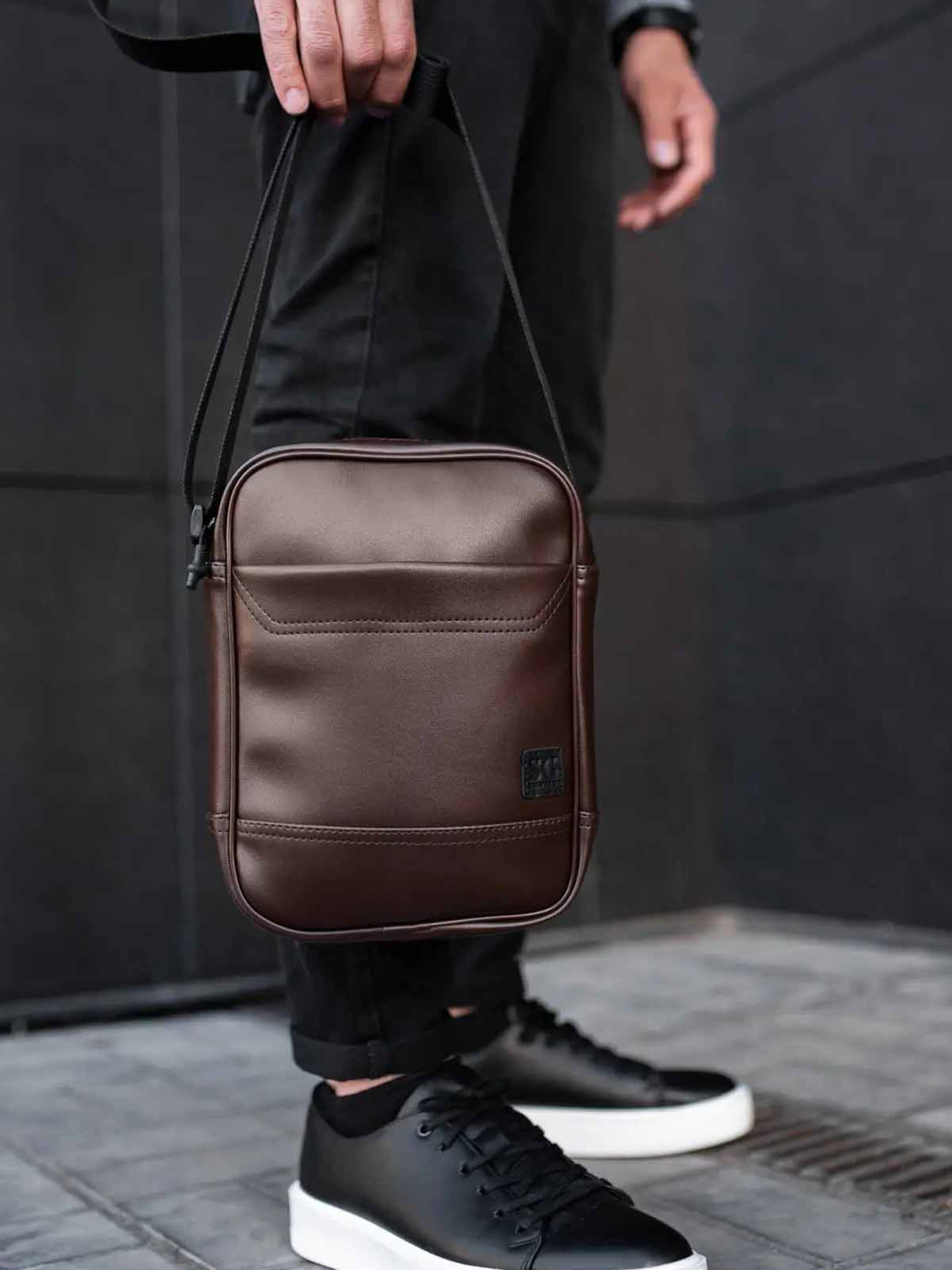 Мессенджер Without модель 8015537 Фото