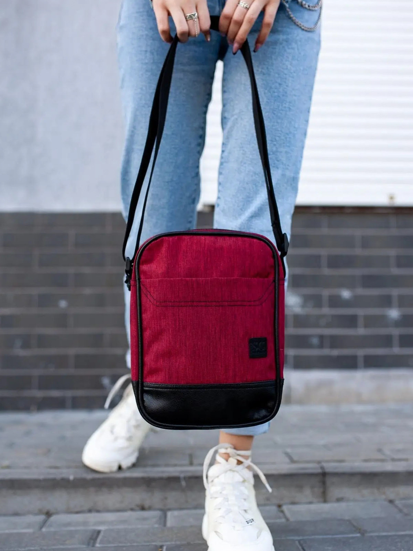 Мессенджер Without модель 8015538 Фото