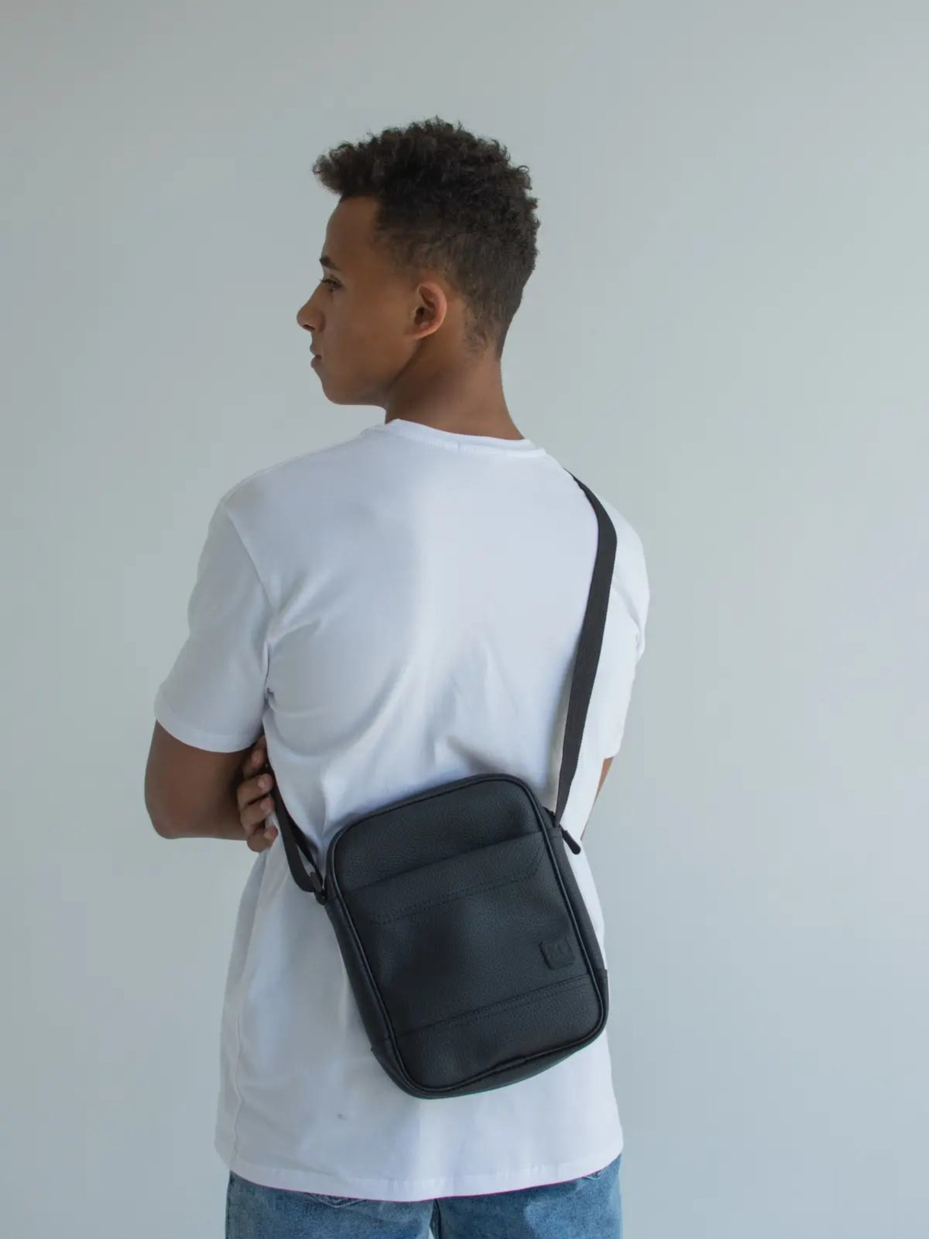 Мессенджер Without модель 8015544 Фото