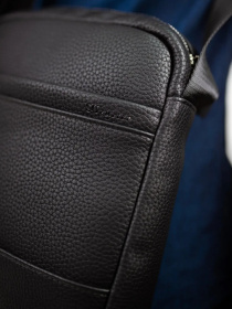 Мессенджер Without модель 8015588 Фото