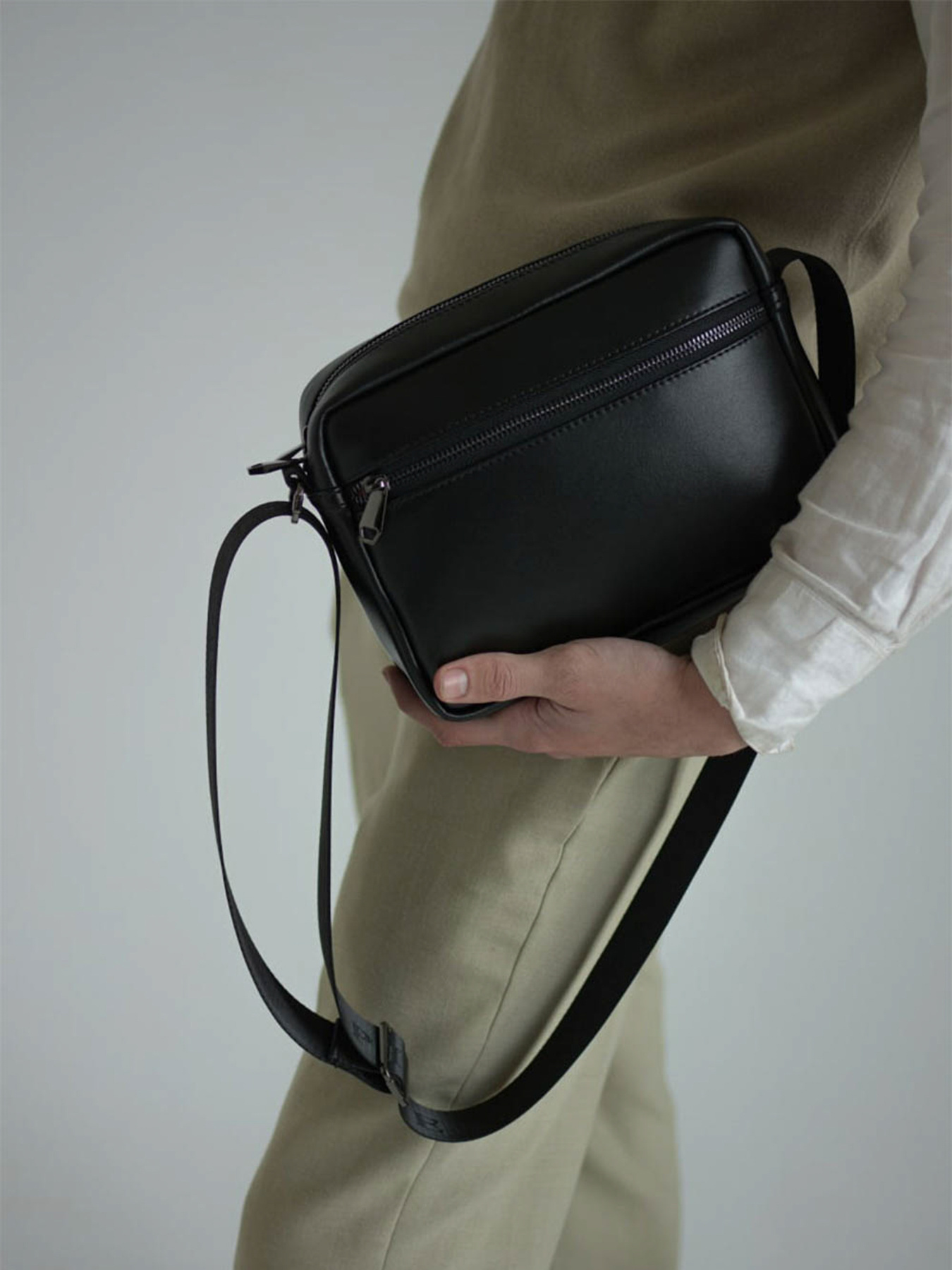 Мессенджер Without модель 8015632 Фото