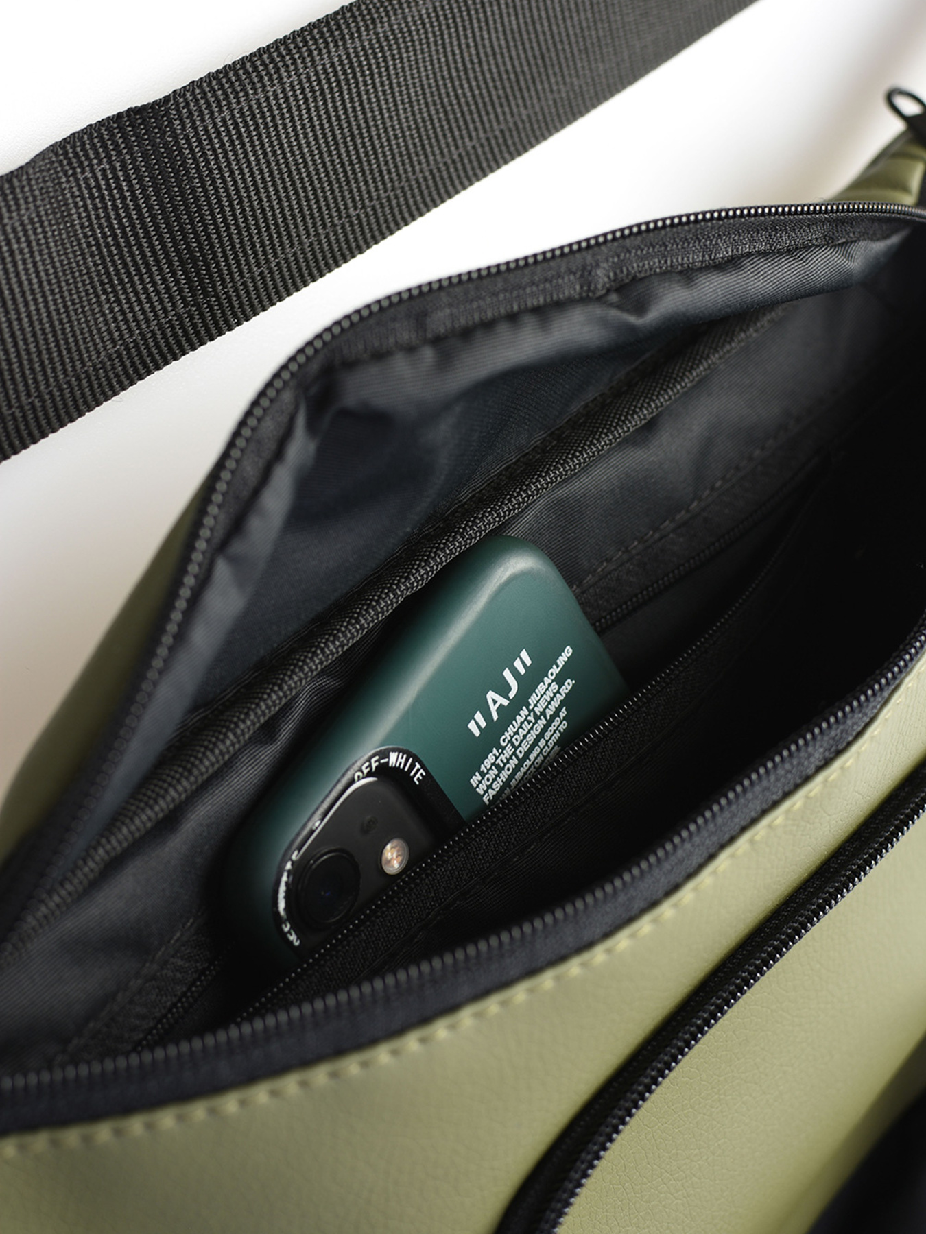 Поясная сумка Without модель 8015646 Фото