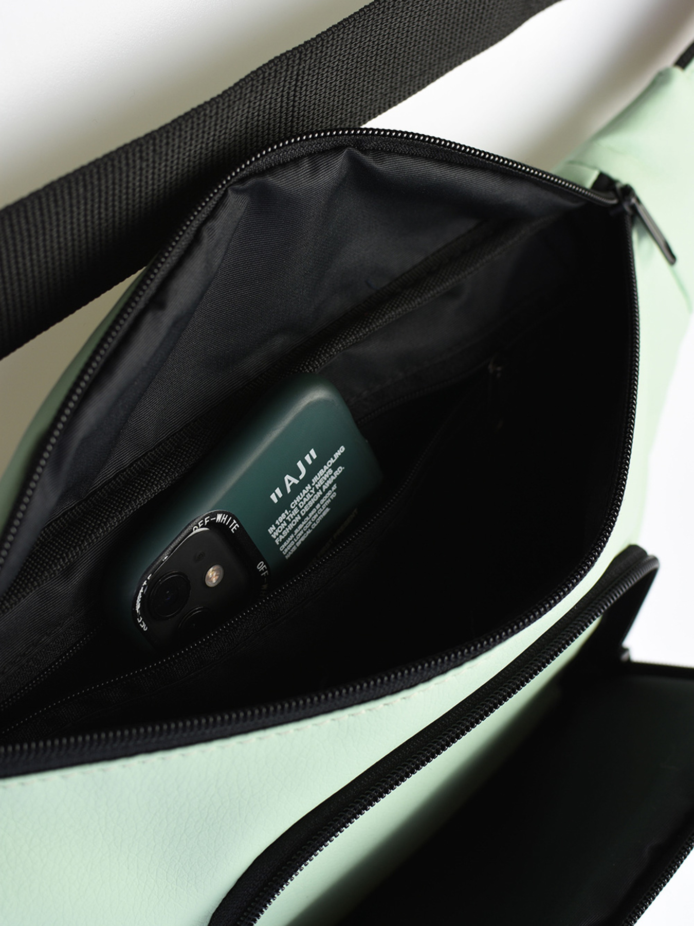 Поясная сумка Without модель 8015649 Фото