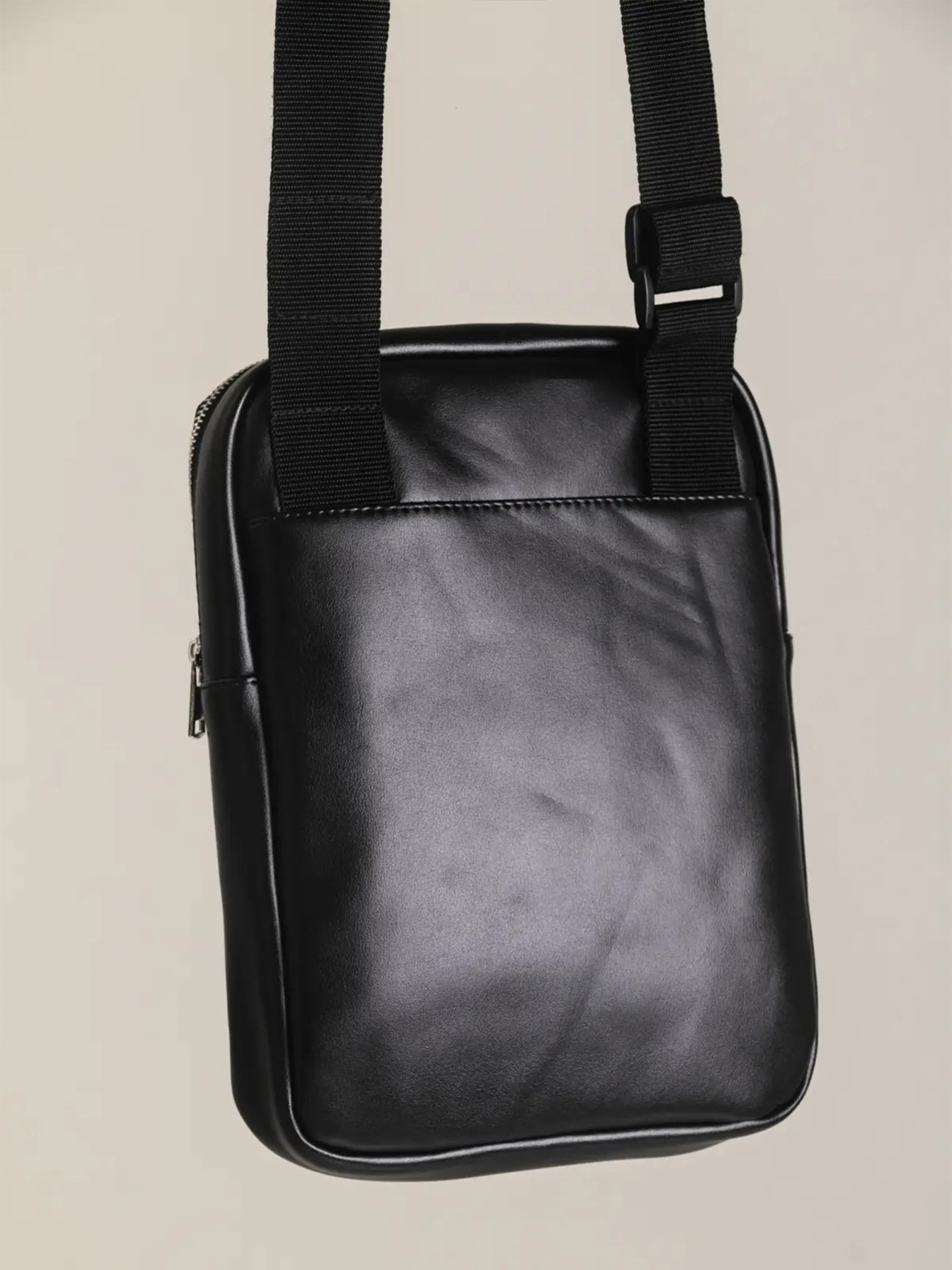 Мессенджер Without модель 8015712 Фото