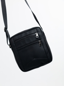 Мессенджер Without модель 8015715 Мессенджер Without модель 8015715 Фото