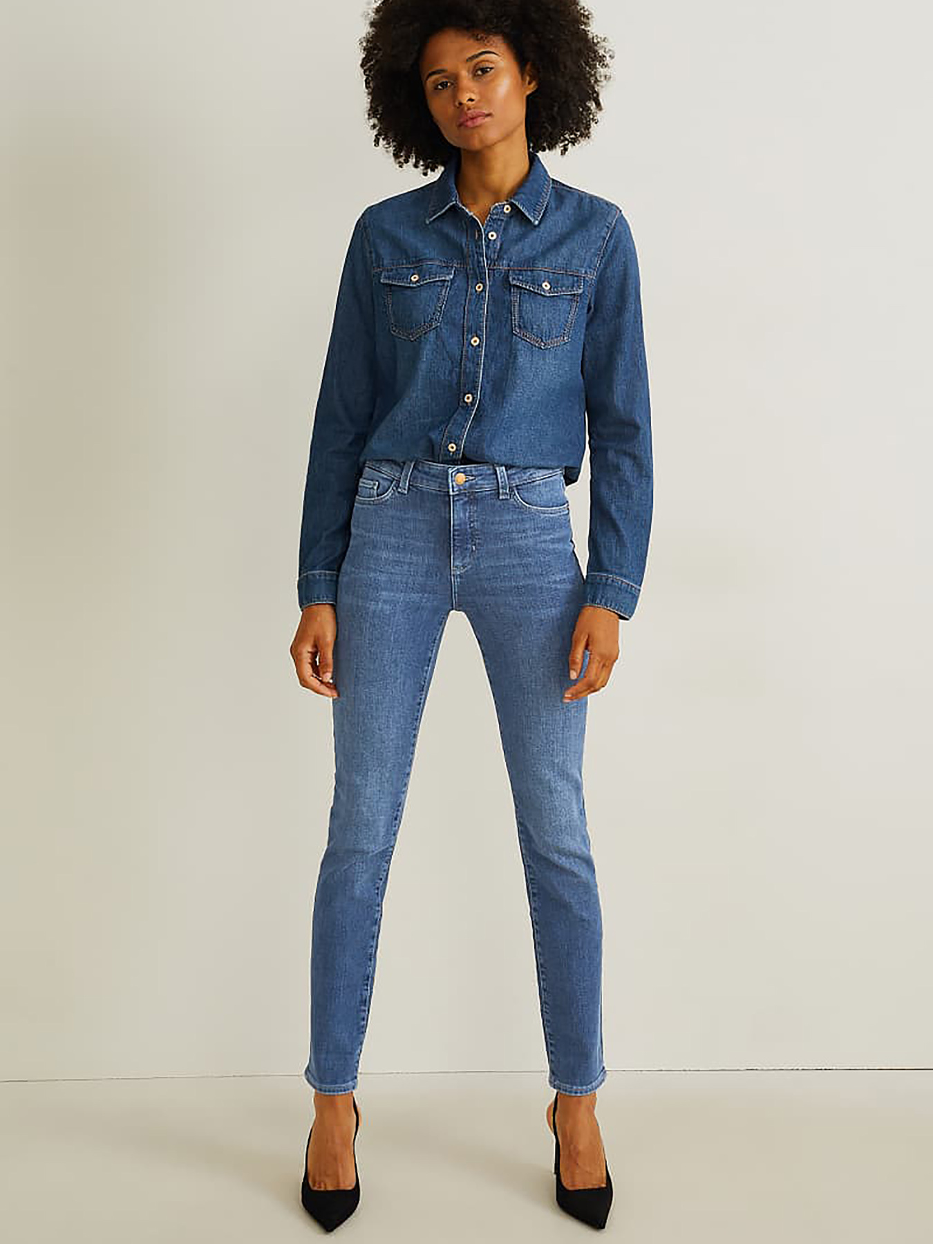 Зауженные джинсы C&A модель 71772 Фото