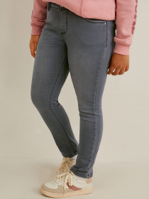 Завужені джинси C&A модель 71761 Фото