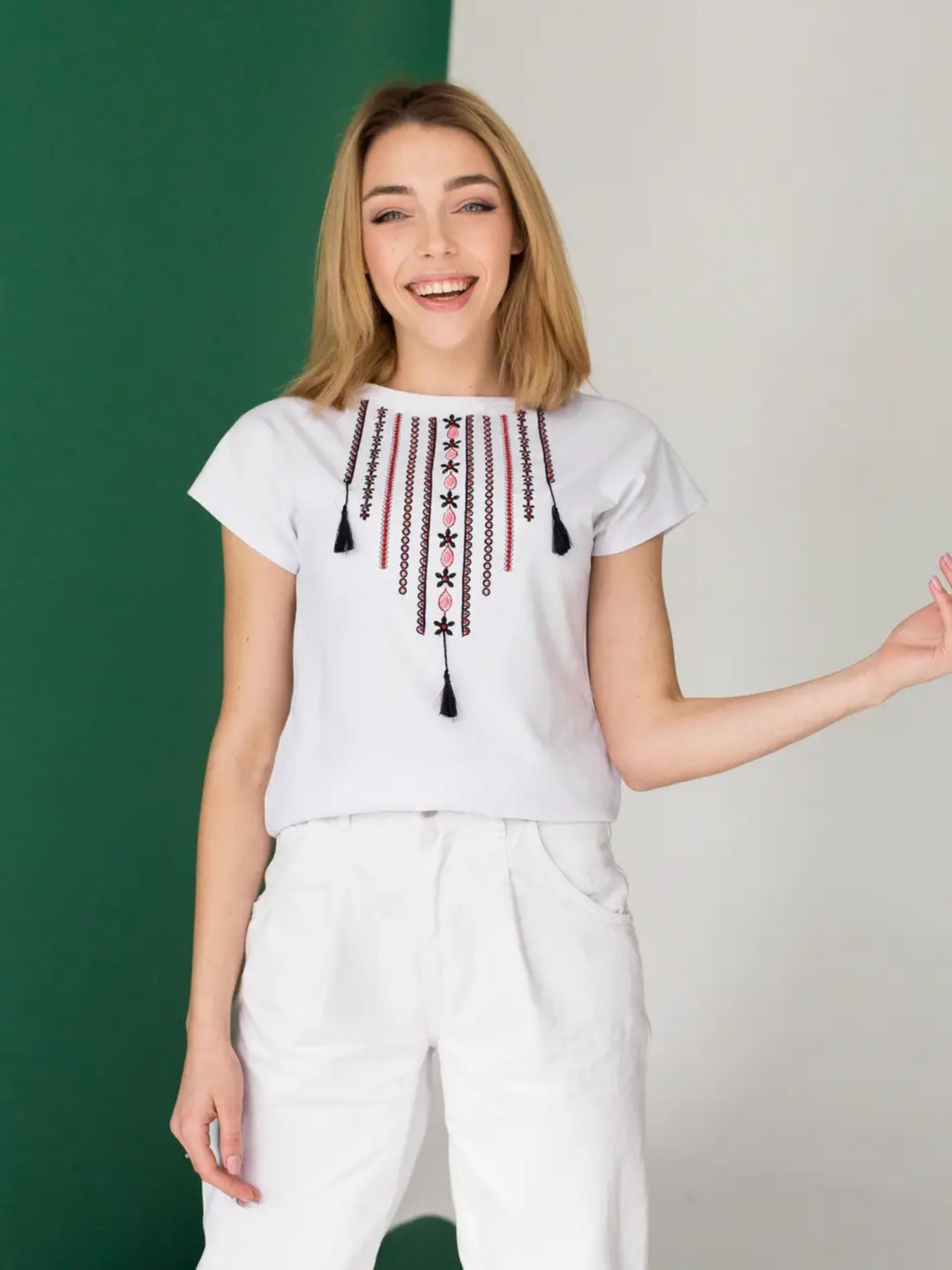 Вишита сорочка Melanika модель 1862654427 Фото