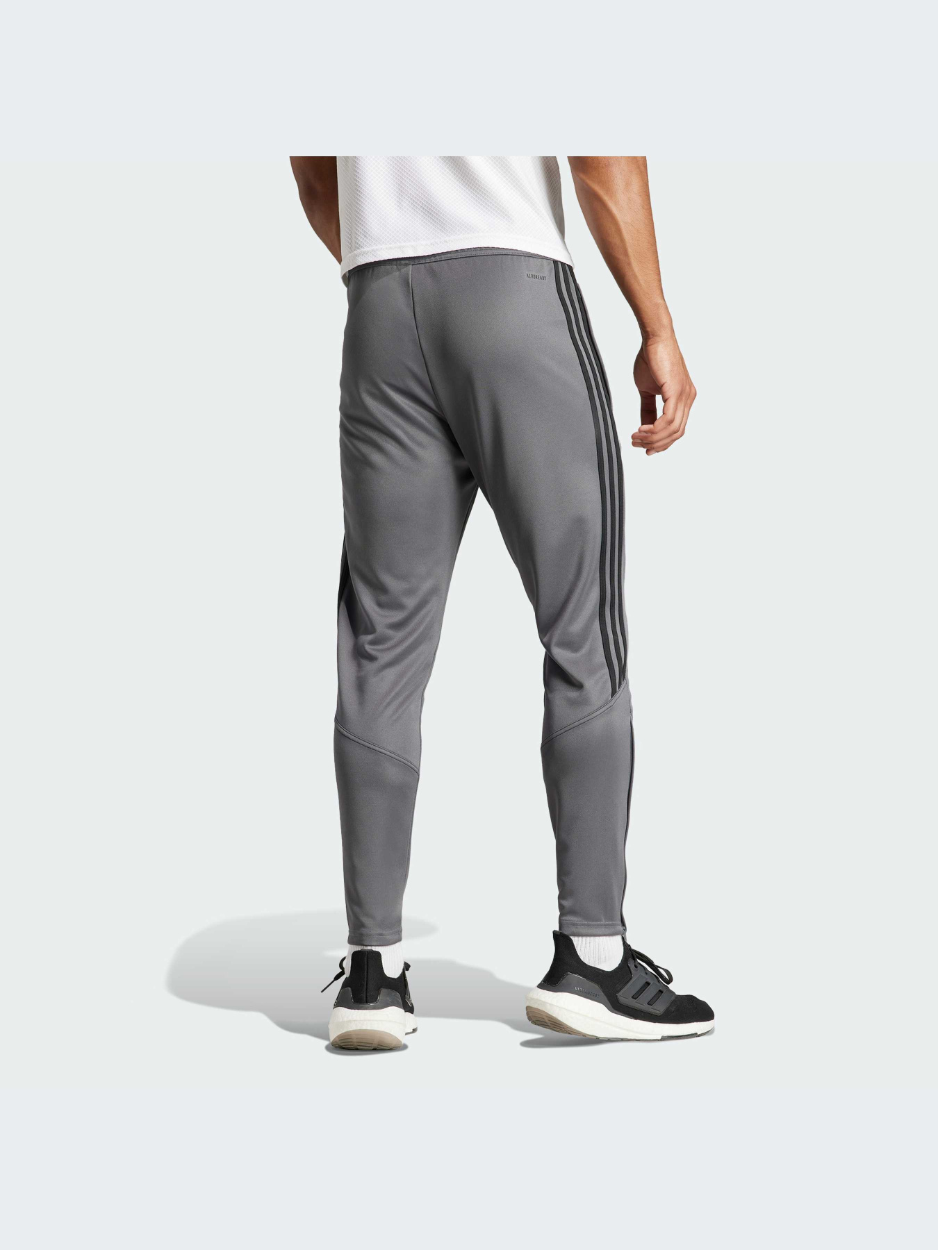 Брюки Adidas Tiro модель IN8184-KZ Брюки Adidas Tiro модель IN8184-KZ Фото