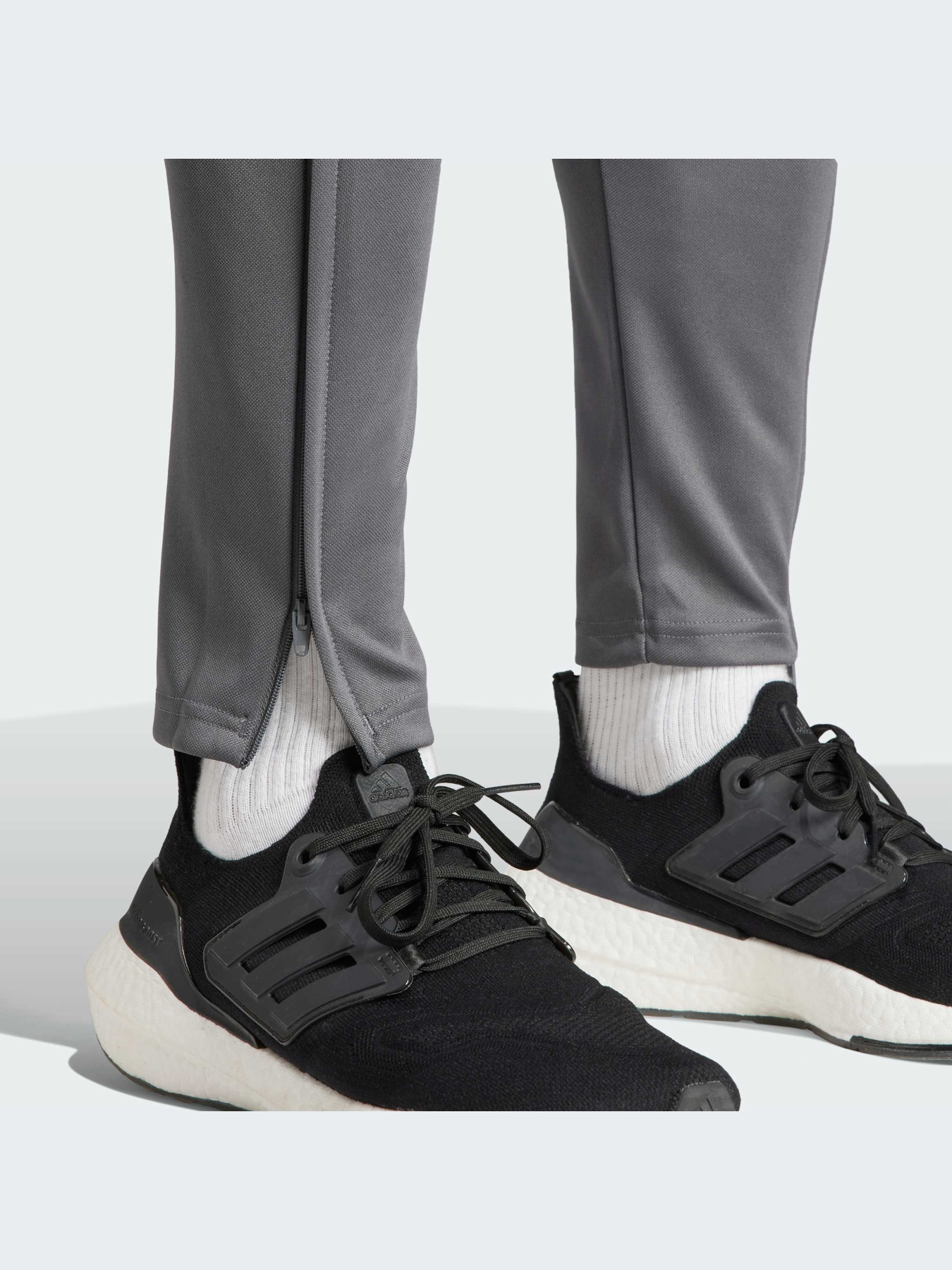 Брюки Adidas Tiro модель IN8184-KZ Брюки Adidas Tiro модель IN8184-KZ Фото