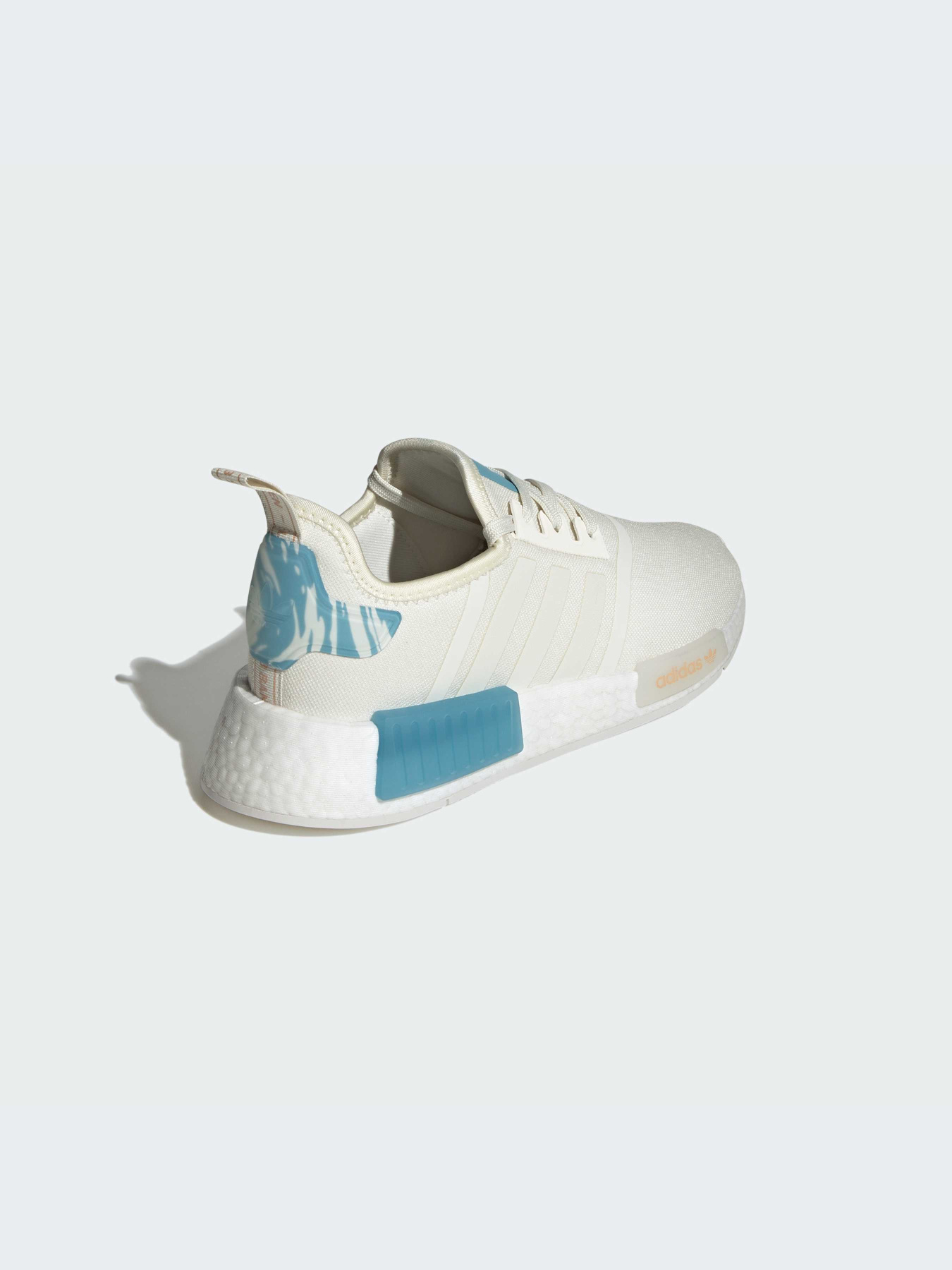 Кроссовки Adidas NMD модель IE9612-KZ Фото