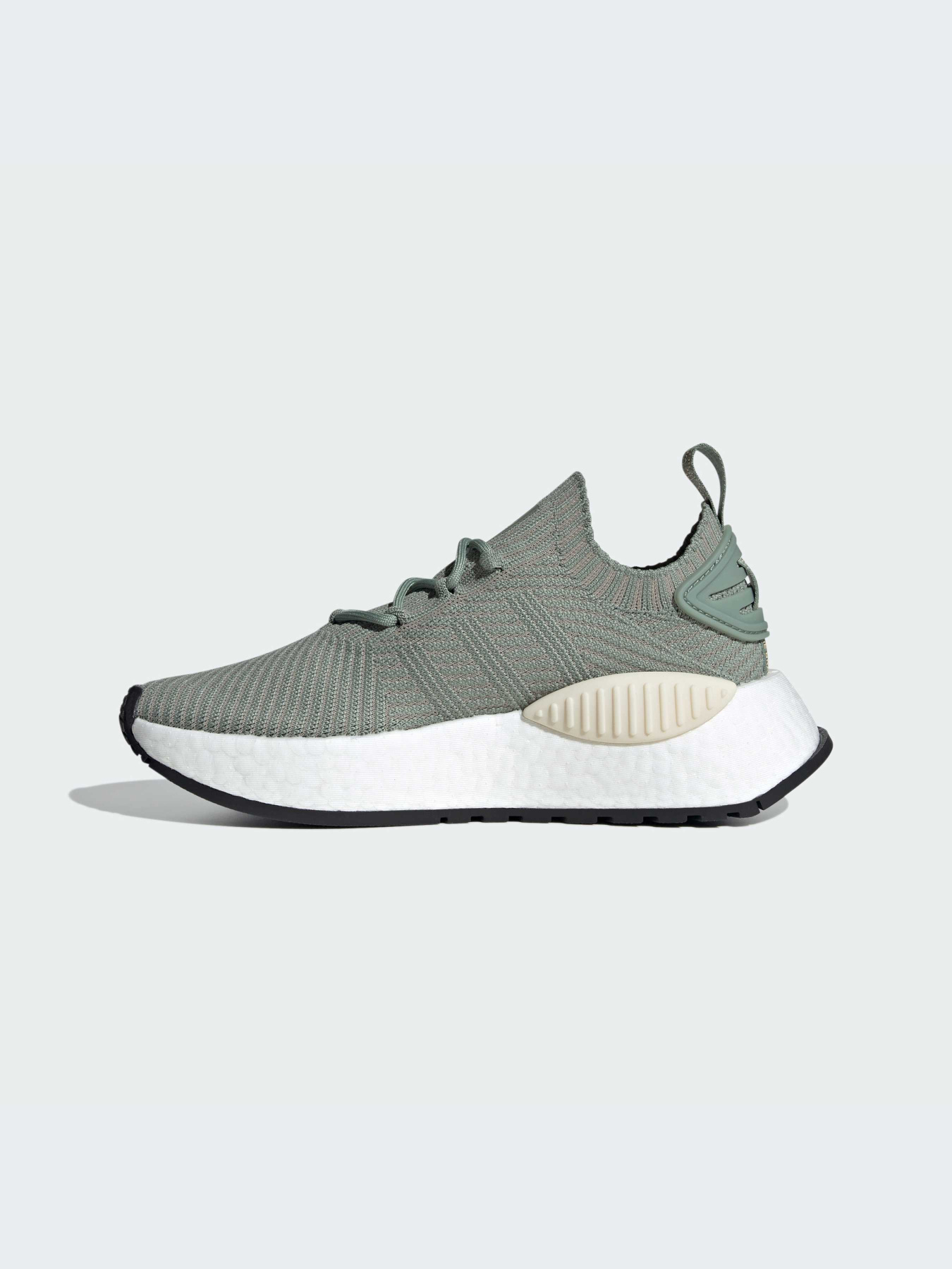 Кроссовки Adidas NMD модель IE9884-KZ Фото