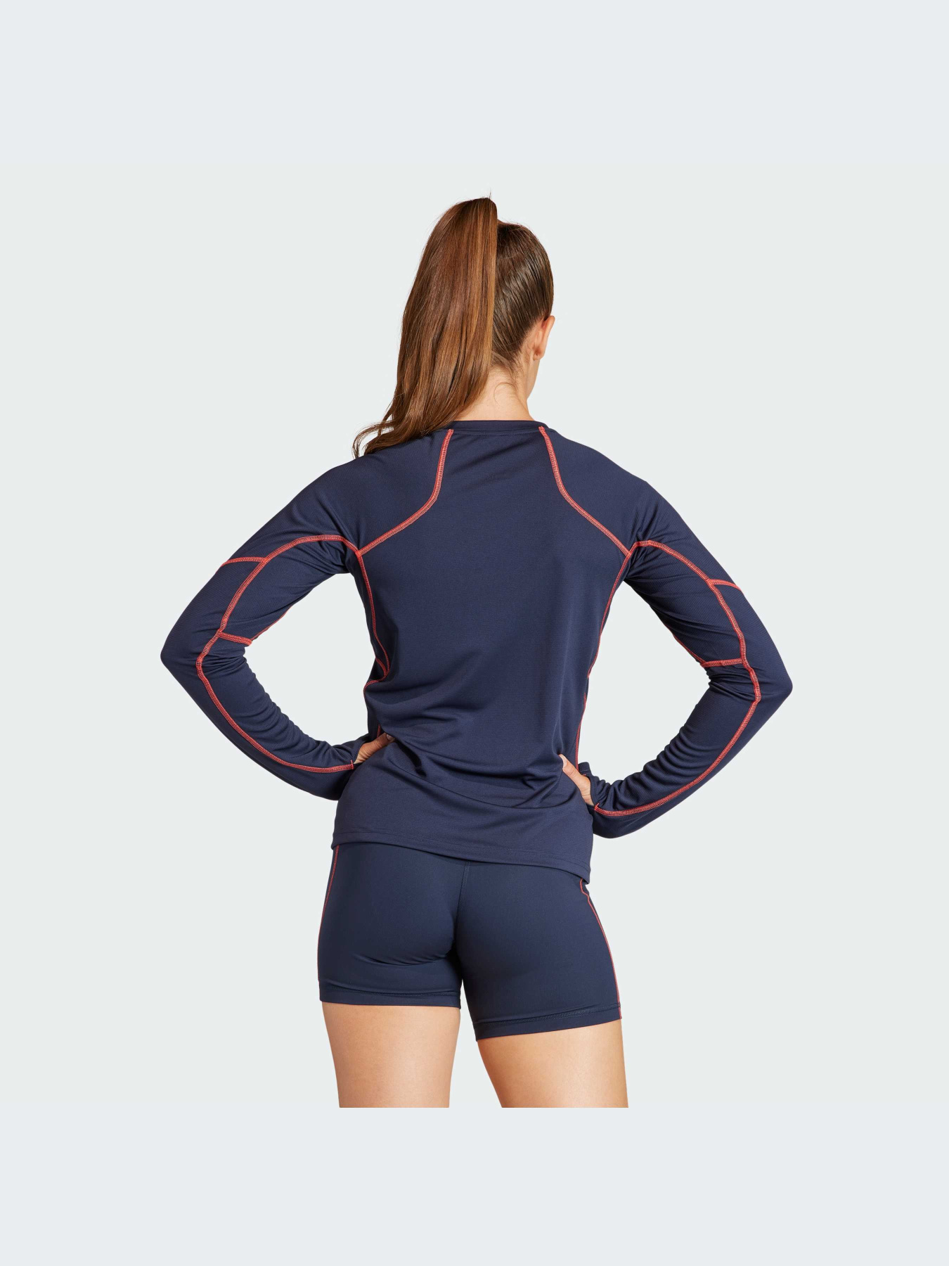 Худи и свитшоты Adidas модель IK6548-KZ Фото