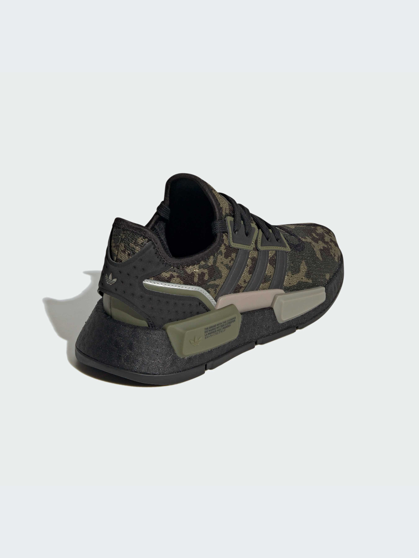 Кроссовки Adidas NMD модель IG1137-KZ Фото
