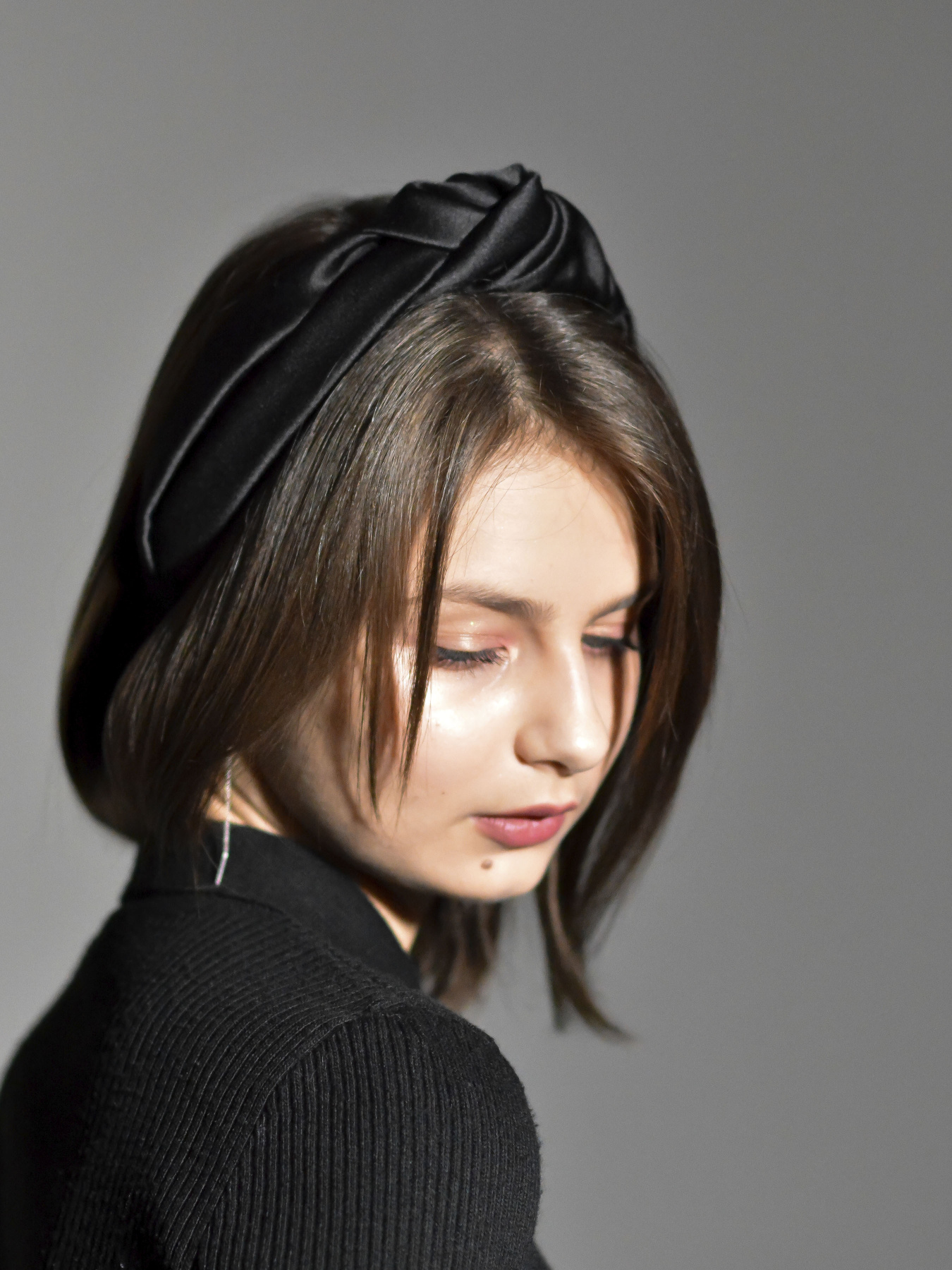 Обруч для волосся MyScarf чорний one size атлас без сітки MyScarf модель mp19616112 Фото