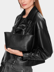 Сумки Calvin Klein модель K60K611466-BEH Фото