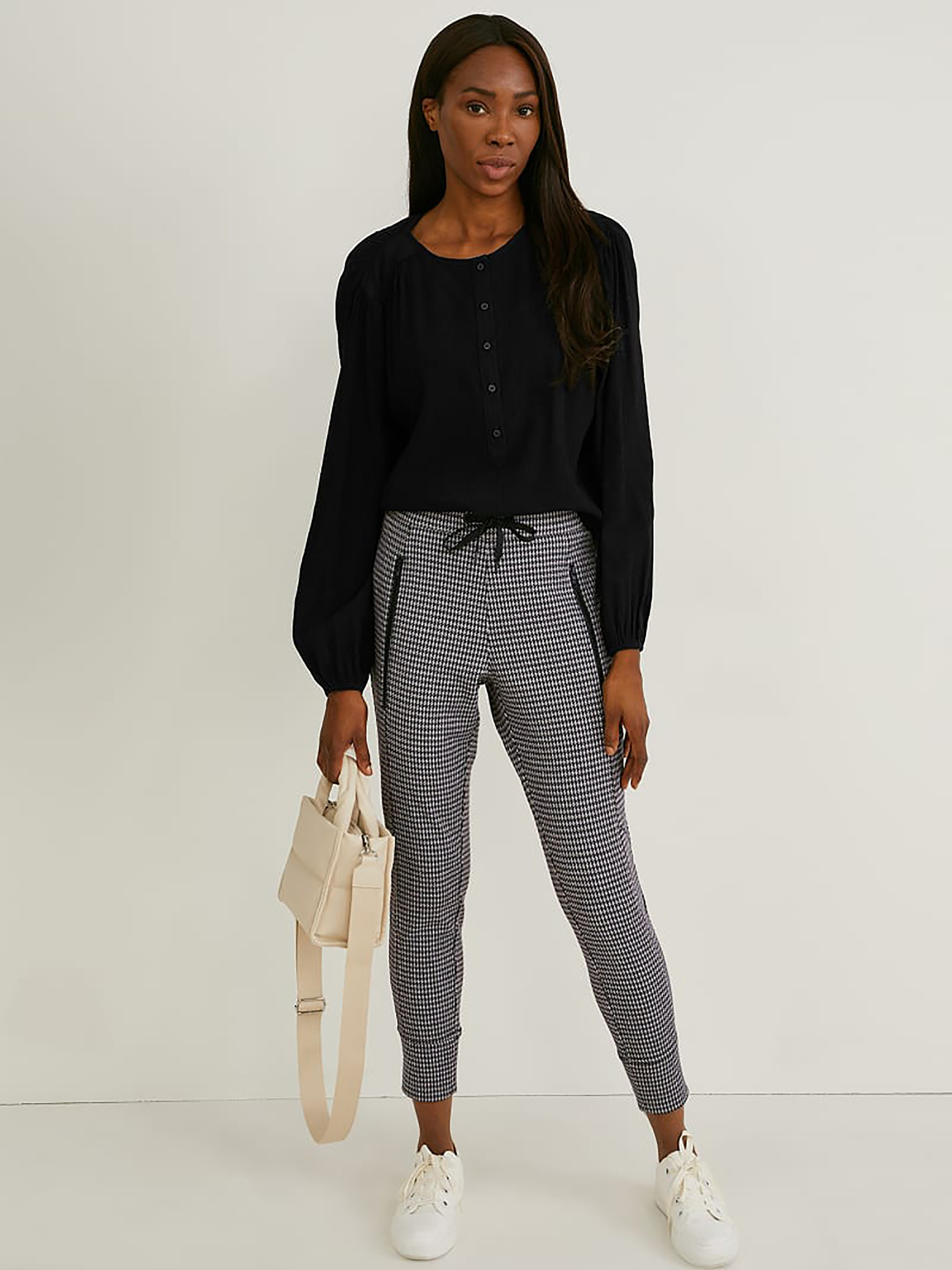 Джоггеры C&A модель 71894 Фото