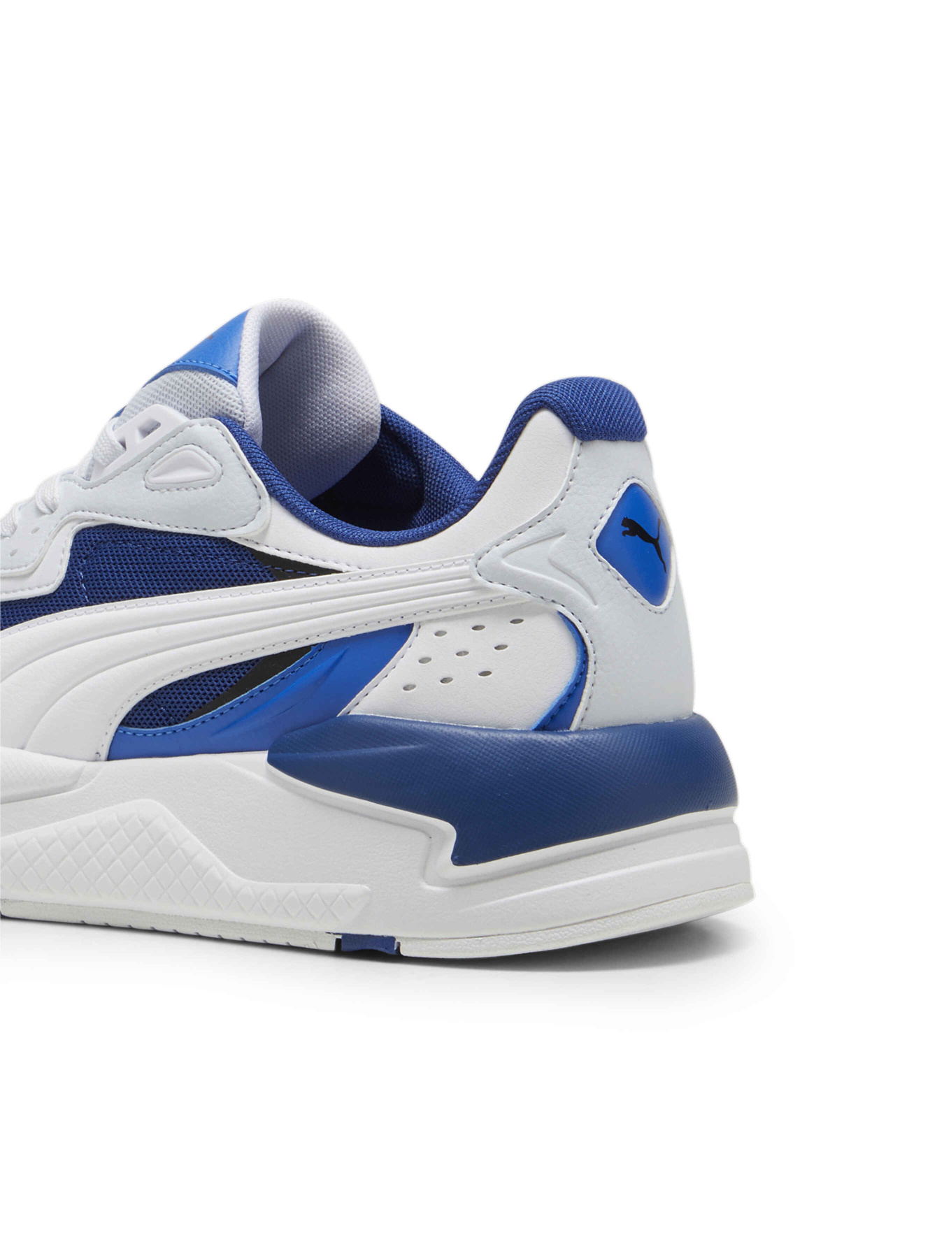 Кросівки повсякденні PUMA X-ray Speed модель 384638 Фото