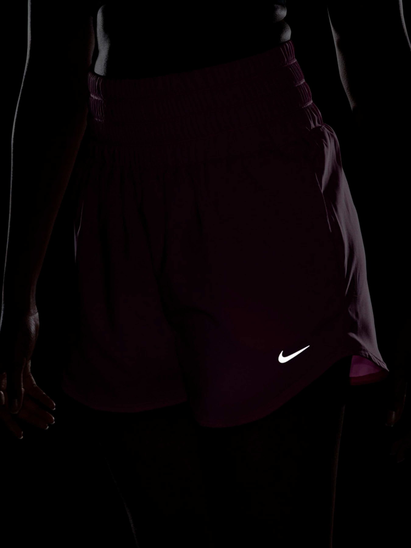 Шорты NIKE модель DX6642-675 Фото