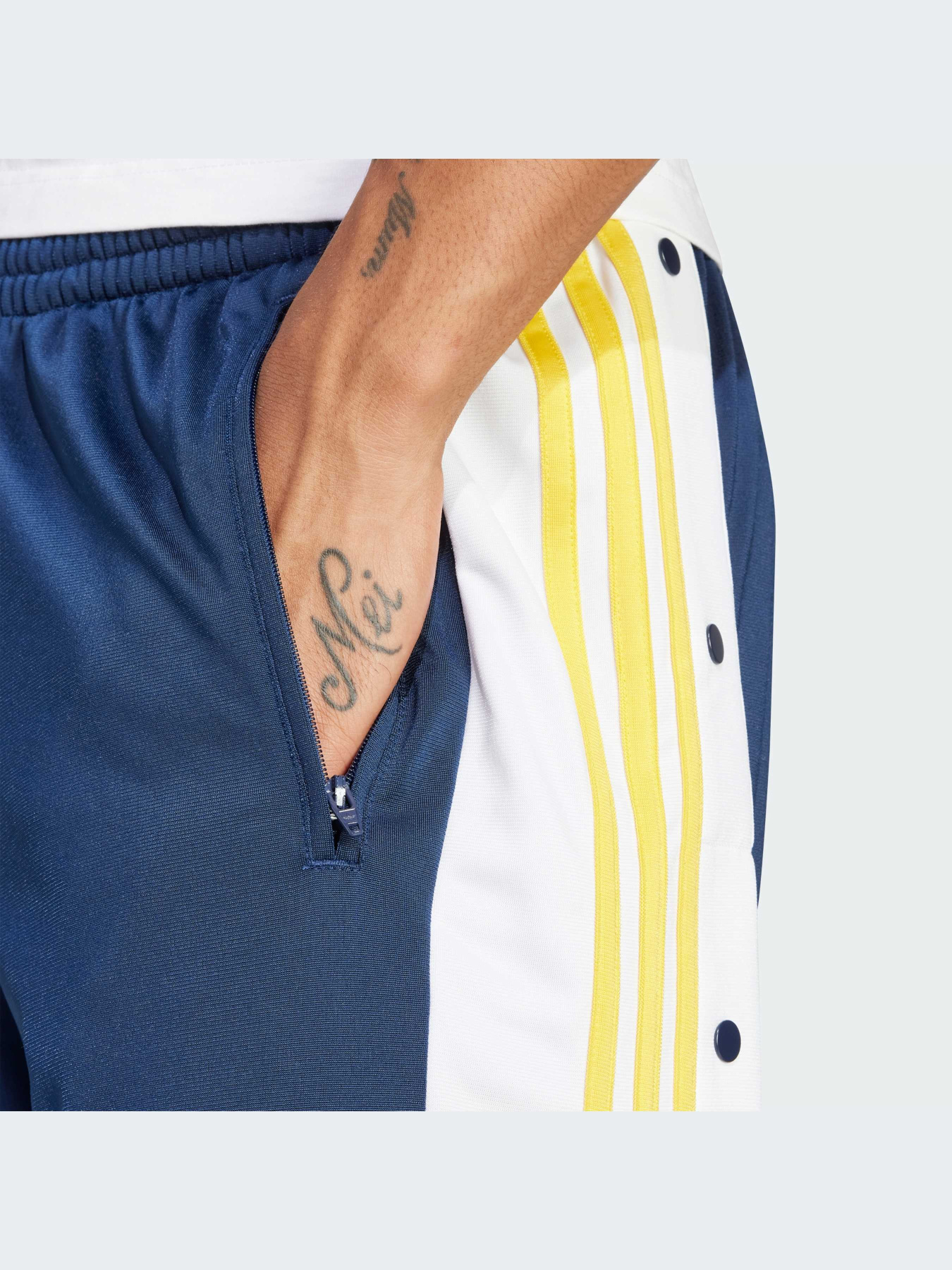 Повсякденні штани Adidas модель IM8223 Фото