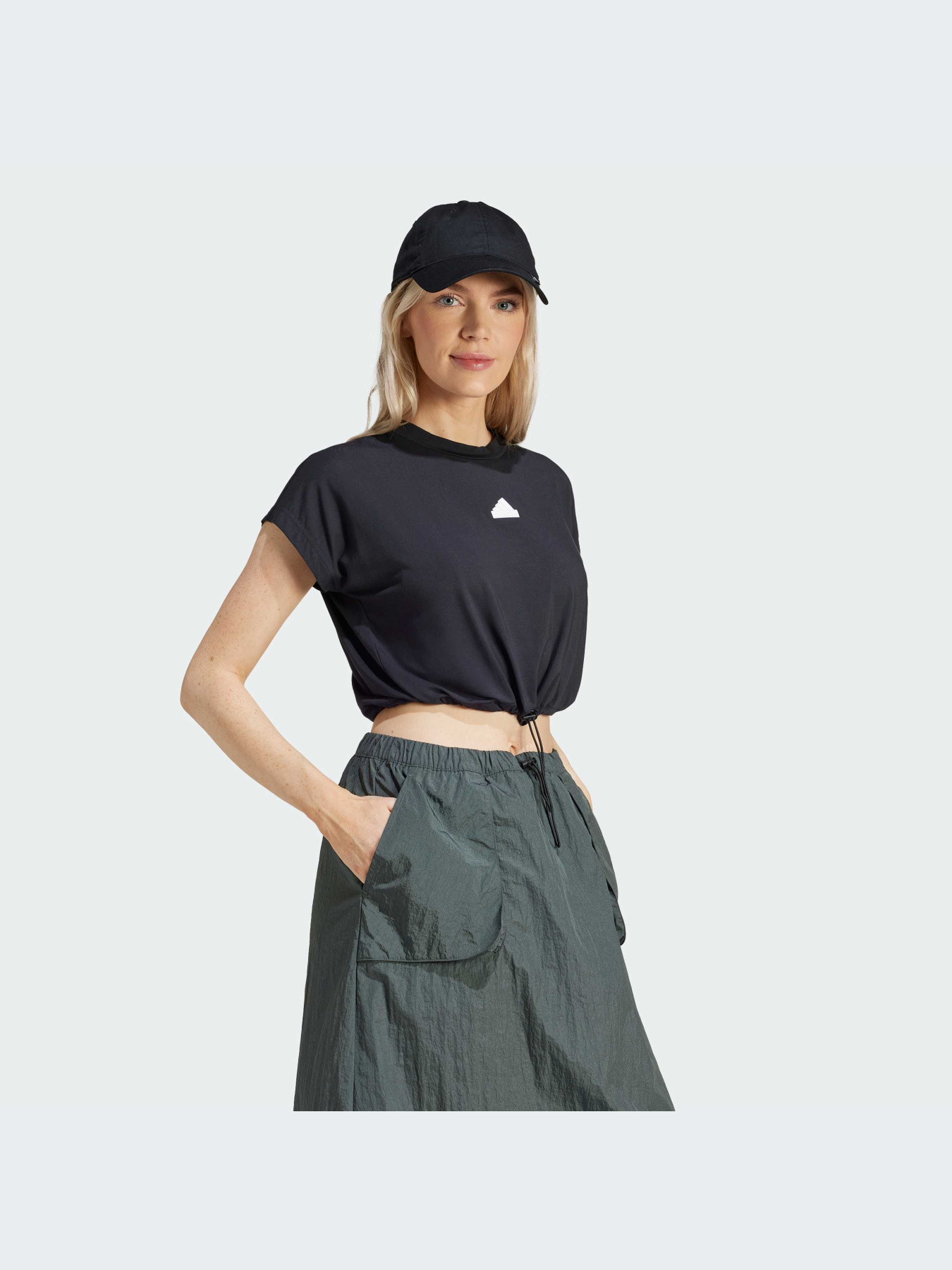 Топ Adidas модель IQ4830 Фото