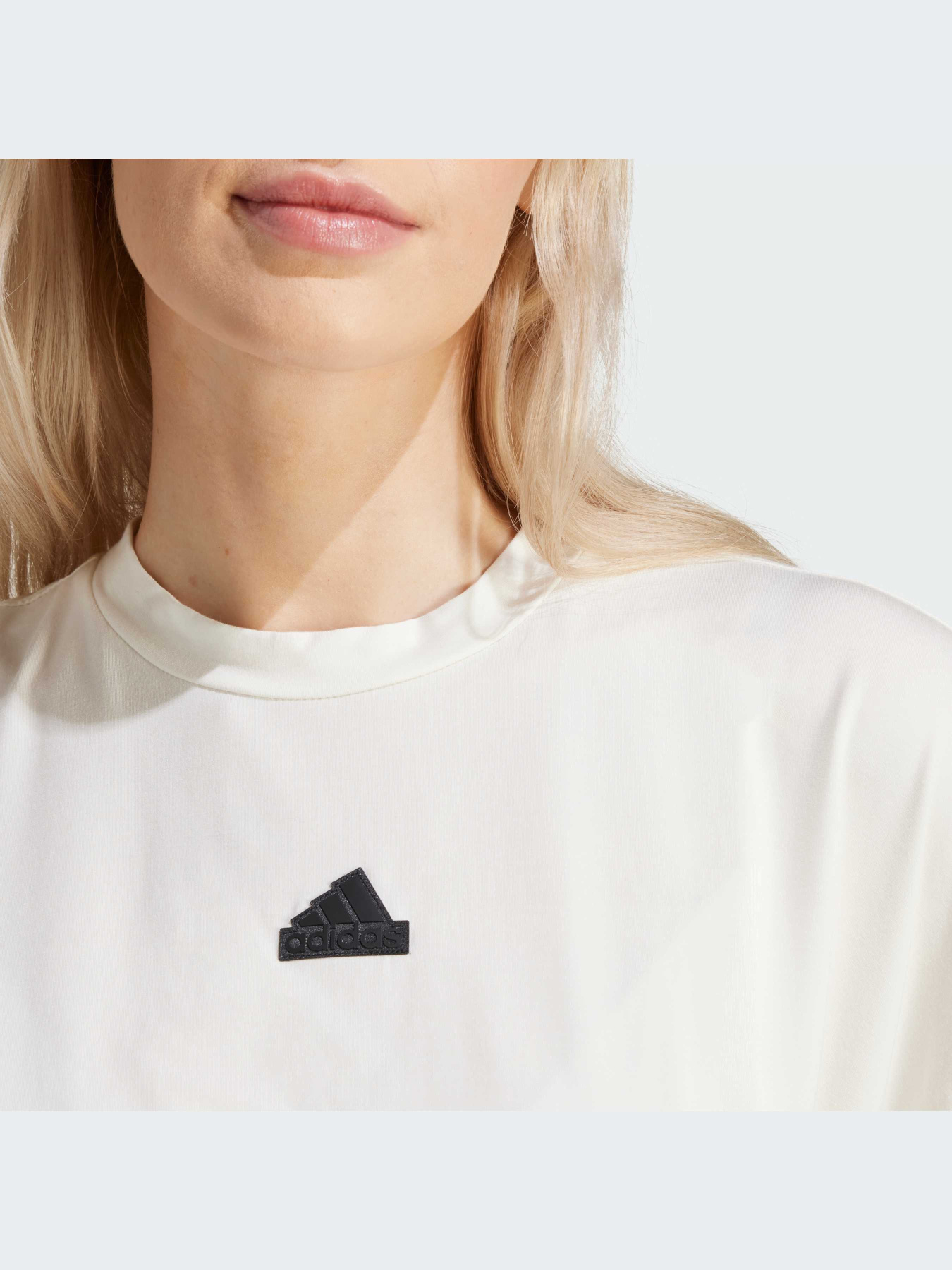 Топ Adidas модель IS3022 Фото