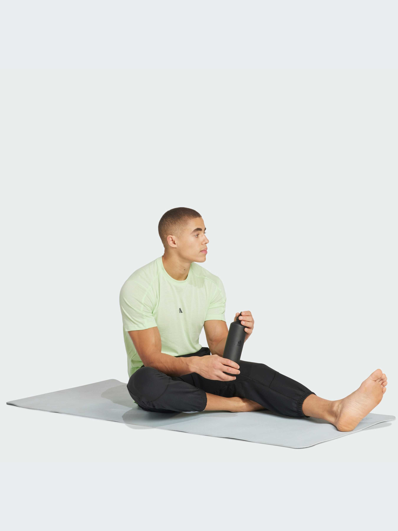 Футболка спортивная Adidas модель IP2751 Фото